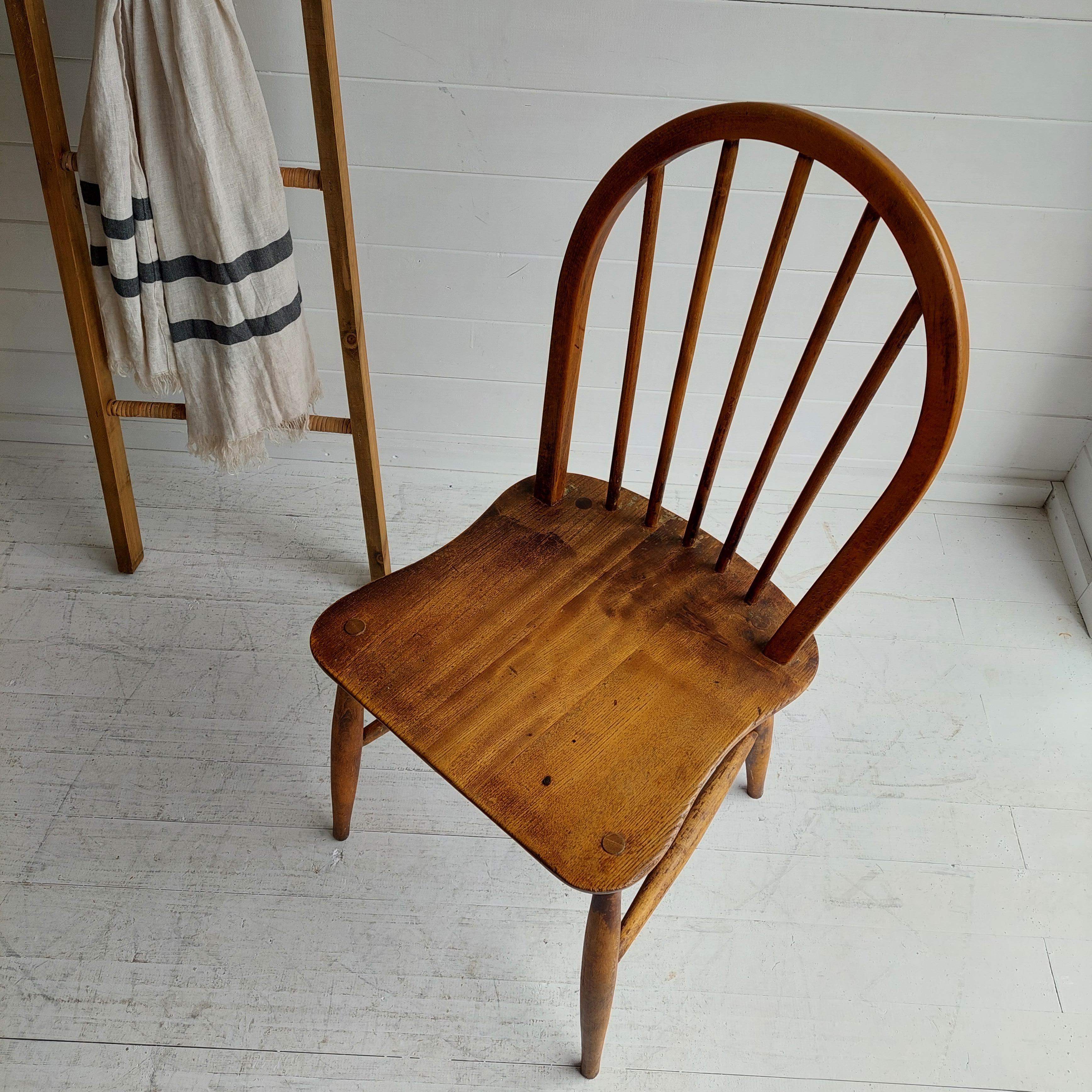Midcentury Ercol Windsor Kitchen Chair 'Model No. 4a or No. 100', 50s In Good Condition In Leamington Spa, GB