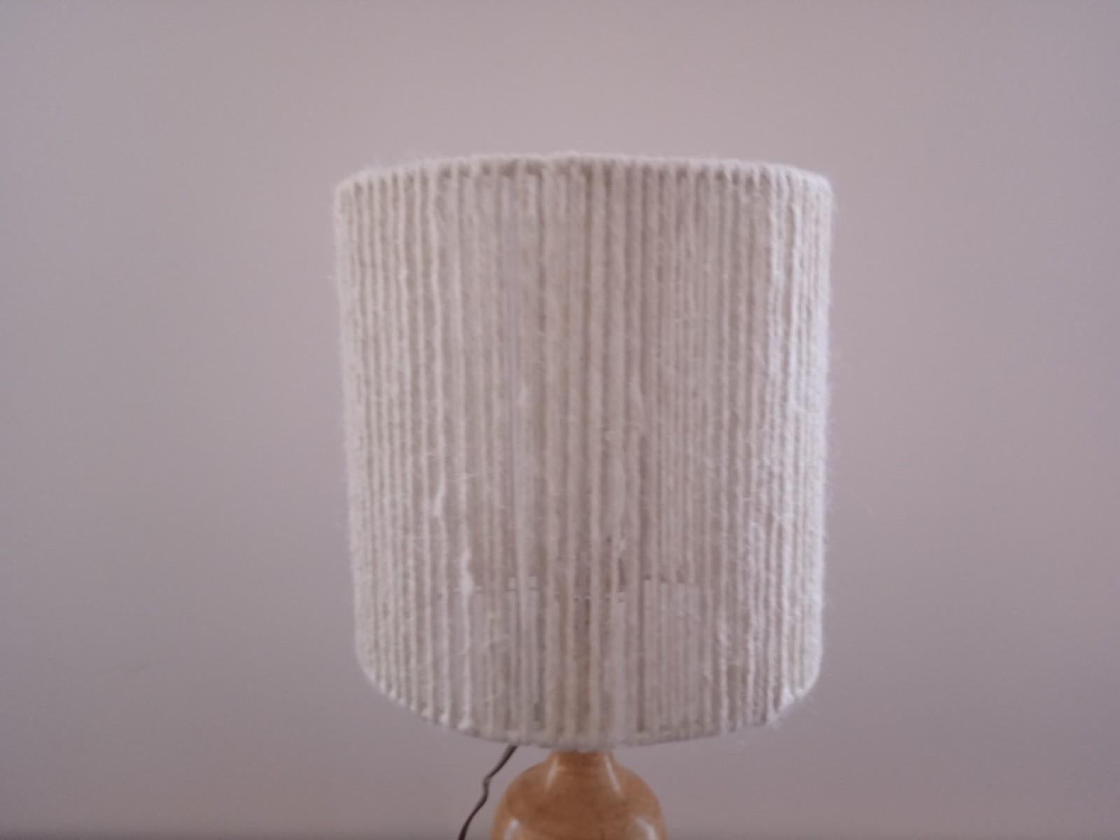 Mid-Centrury French Ceramic Table Lamp with Lampshade in Rope For Sale 4