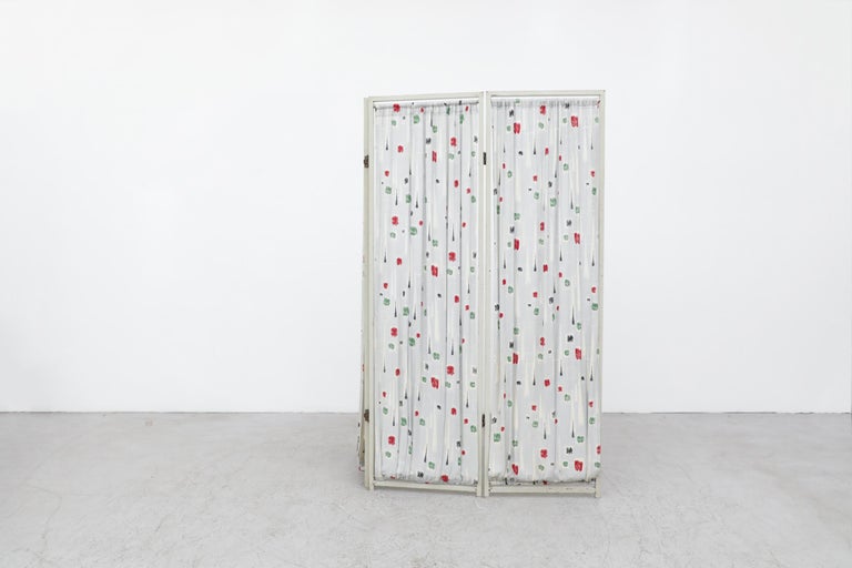 Mid-Centruy Privacy Screen with 50's Fabric For Sale at 1stDibs