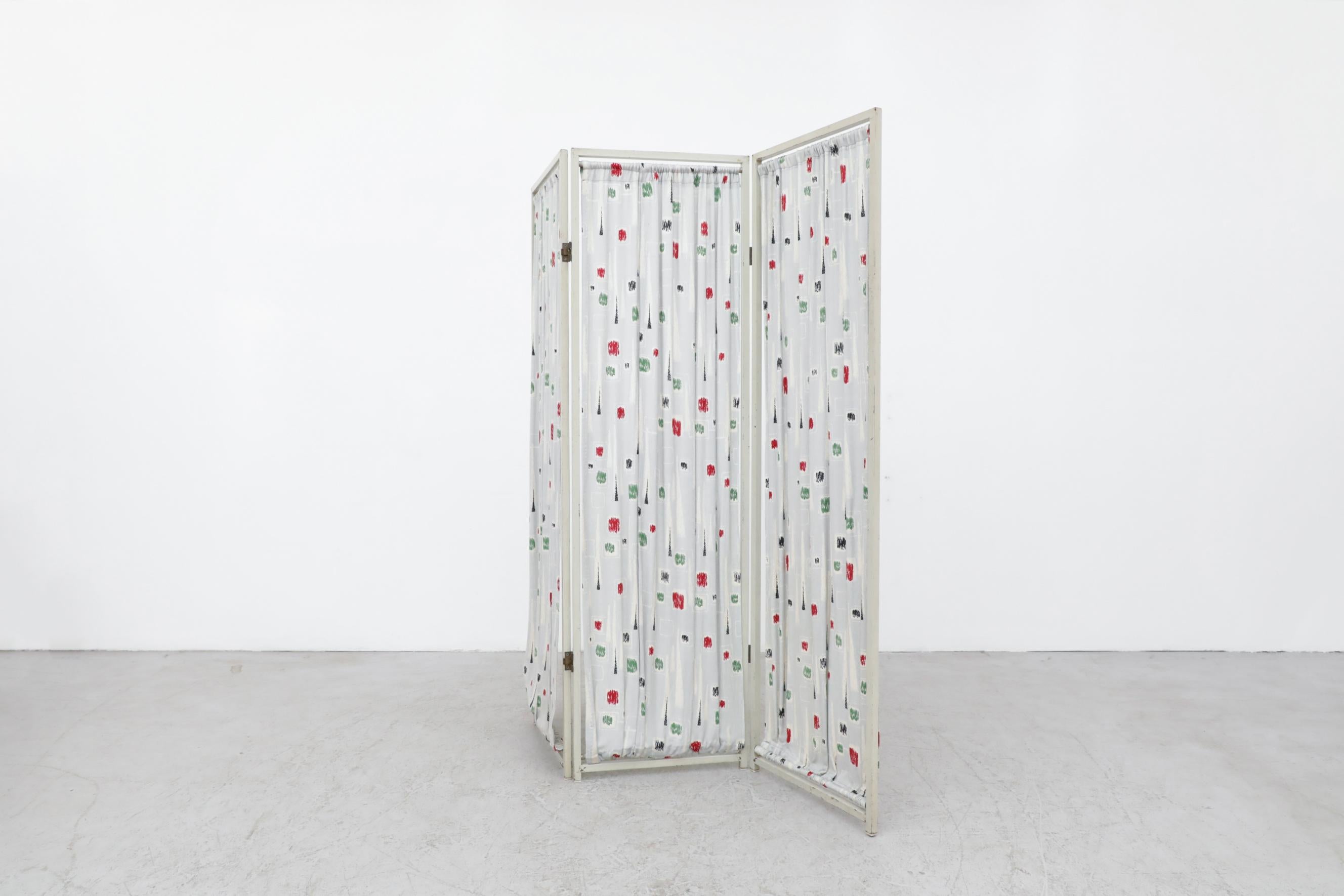 Dutch Mid-Century Light Gray Privacy Screen or Room Divider with 50's Printed Fabric For Sale
