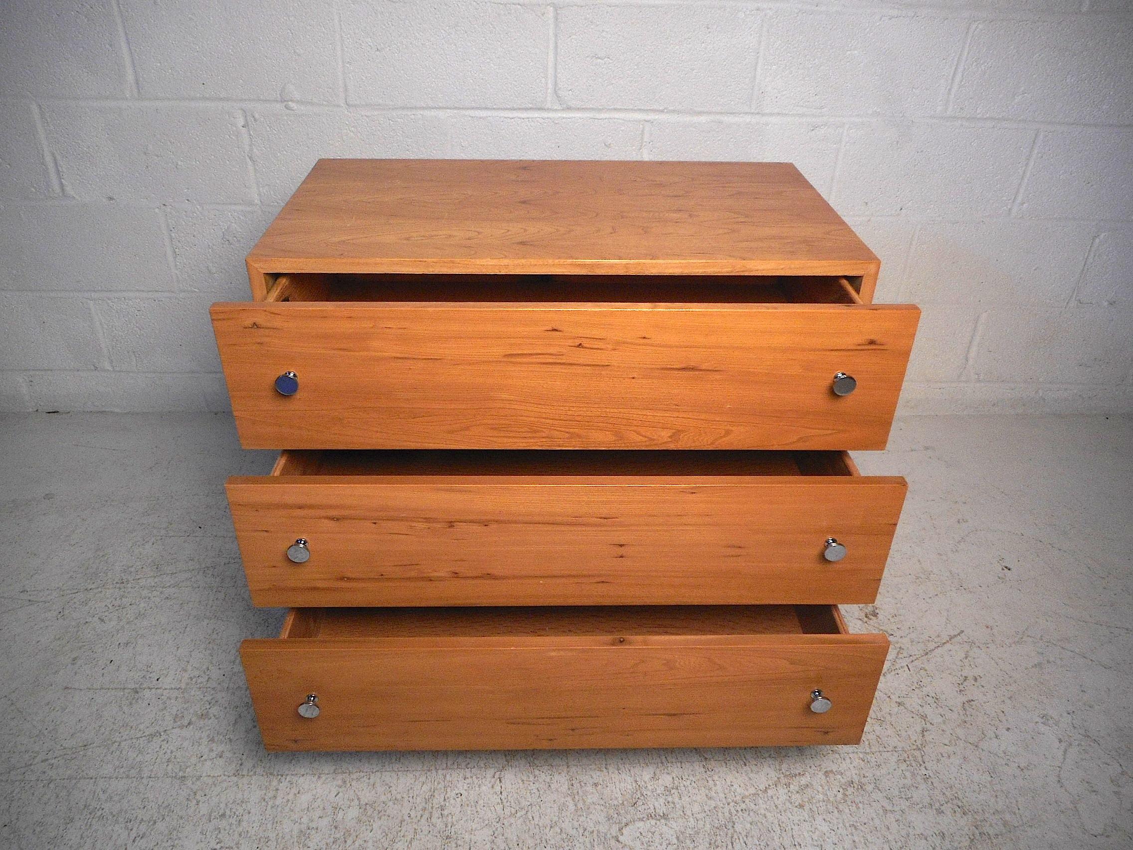 Handsome midcentury drawer chest by Milo Baughman. Maple wood, polished chrome base and drawer pulls. A great addition to any modern interior. Item location: Brooklyn NY