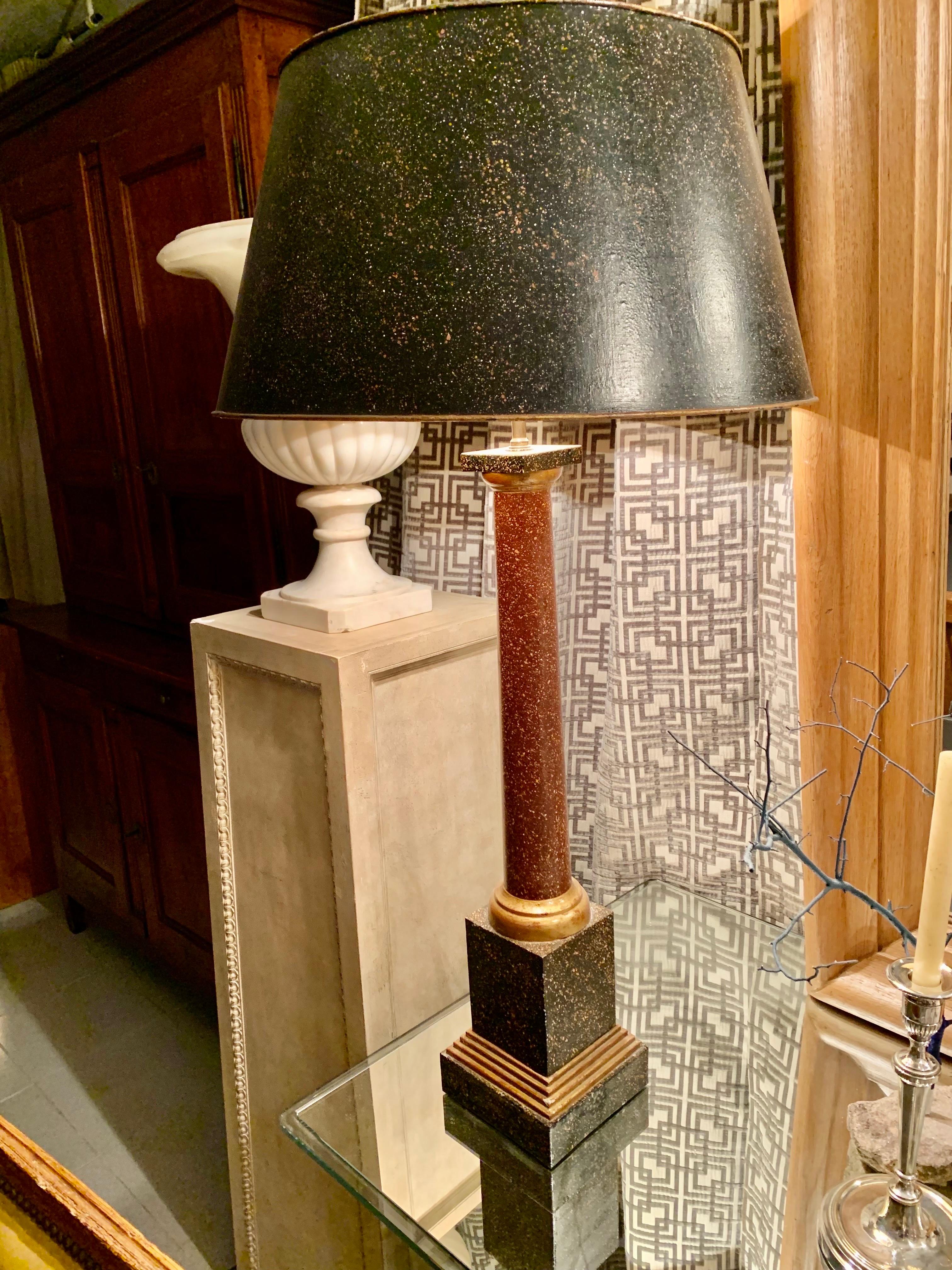Mid Centuery Neoclassical Metal and Faux Phorphyry Table Lamp Jansen Style For Sale 7
