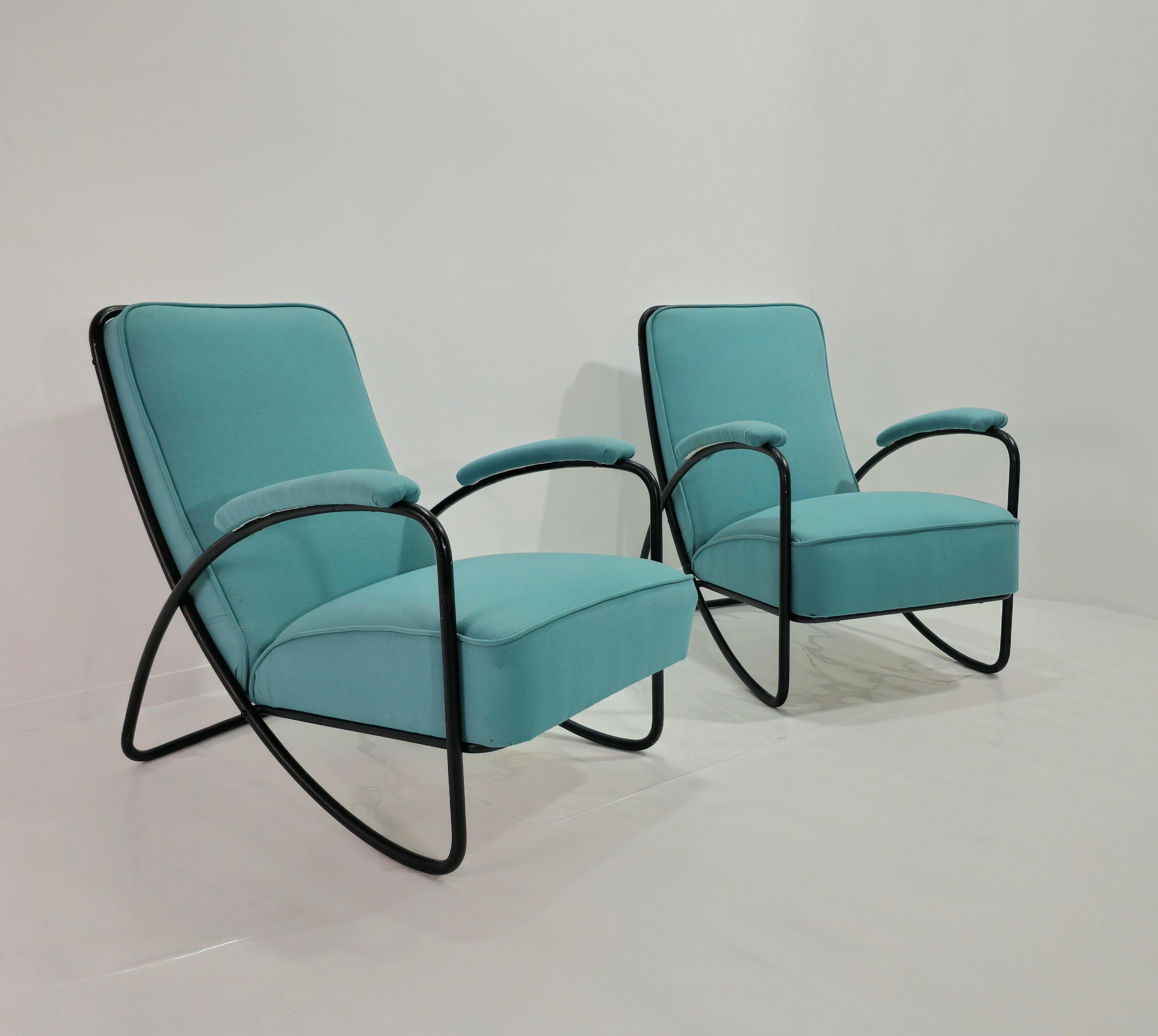Mid-Centuri Modern Two armchairs in painted metal and fabric Design Italy 1960s For Sale 1