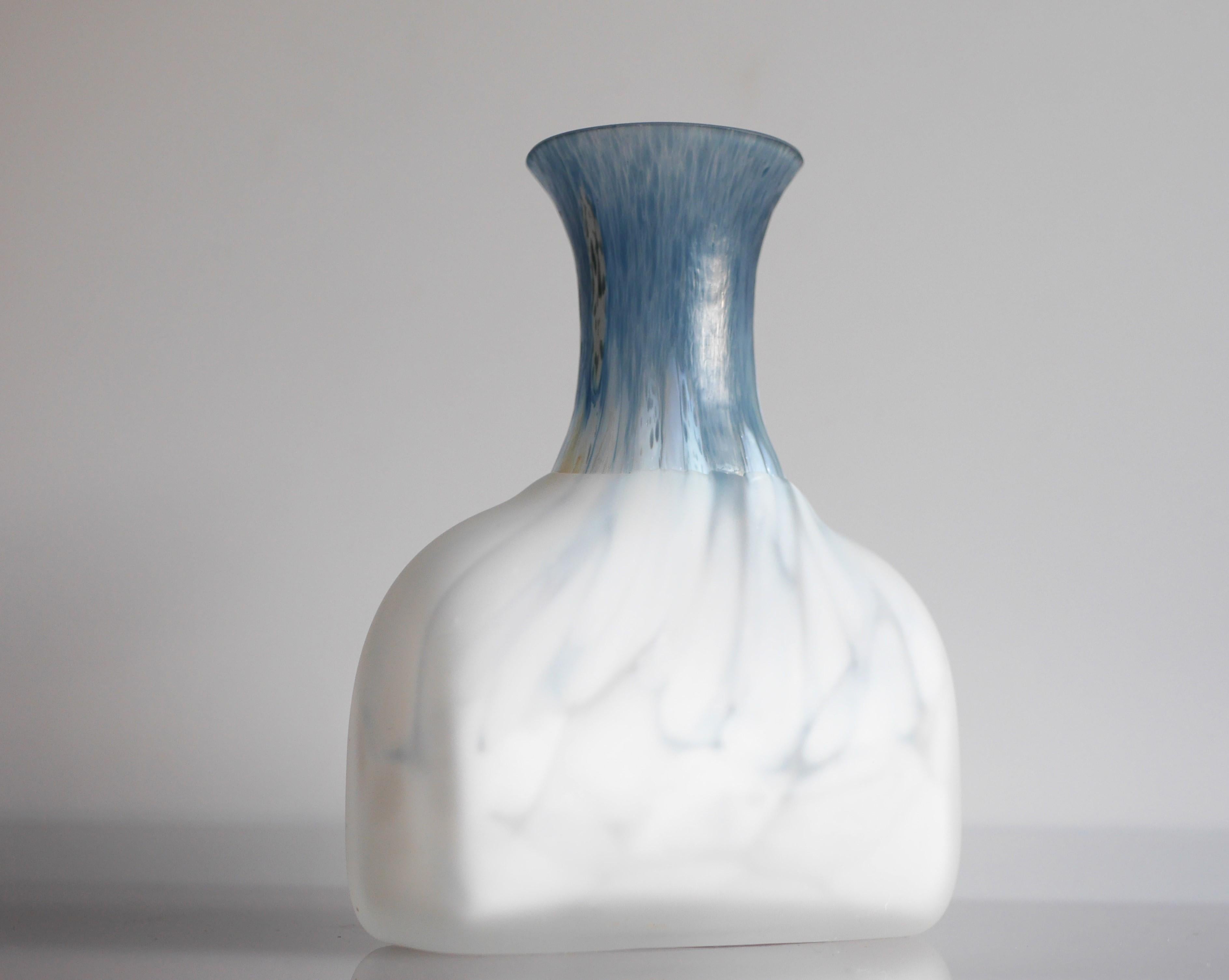 Late 20th Century Mid-century modern glass vase design by Monica Backström for Kosta, Sweden For Sale