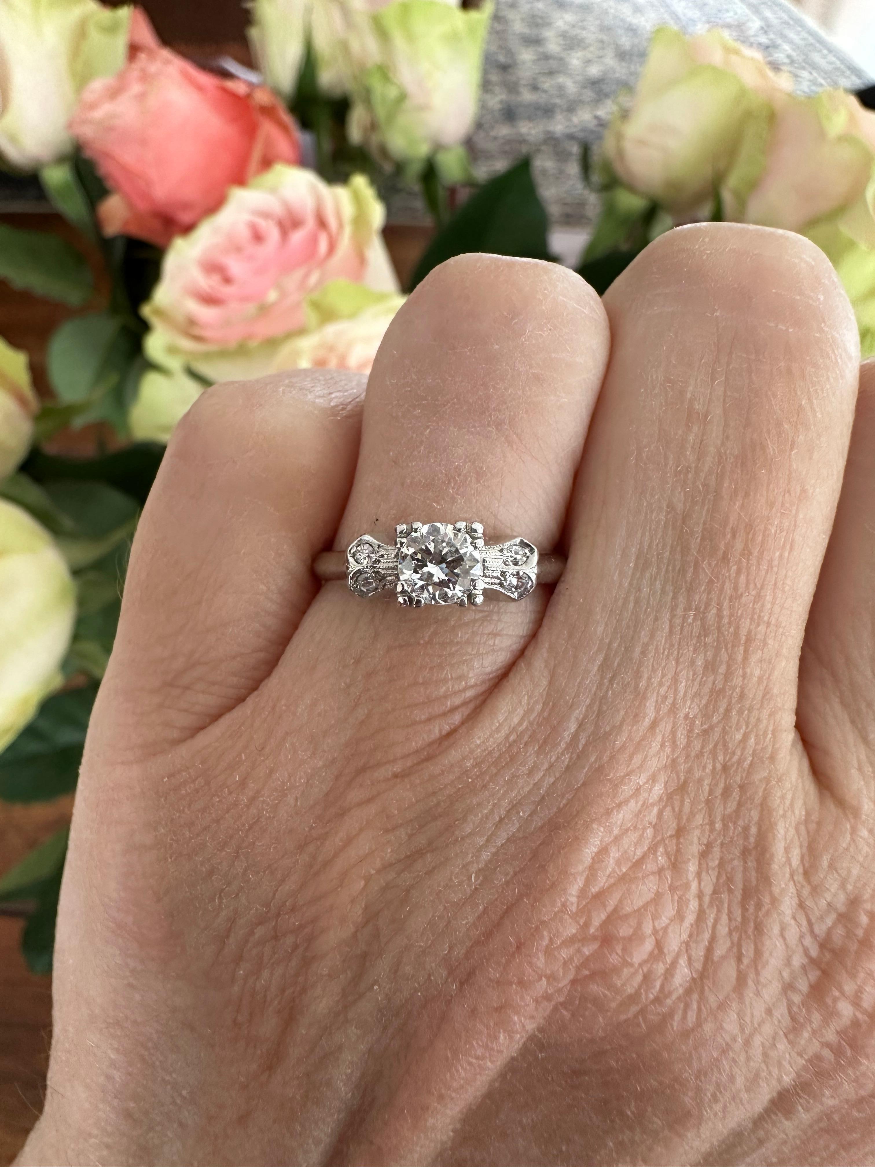 Mid-Century 0.50-Carat Diamond Bow Engagement Ring For Sale 6