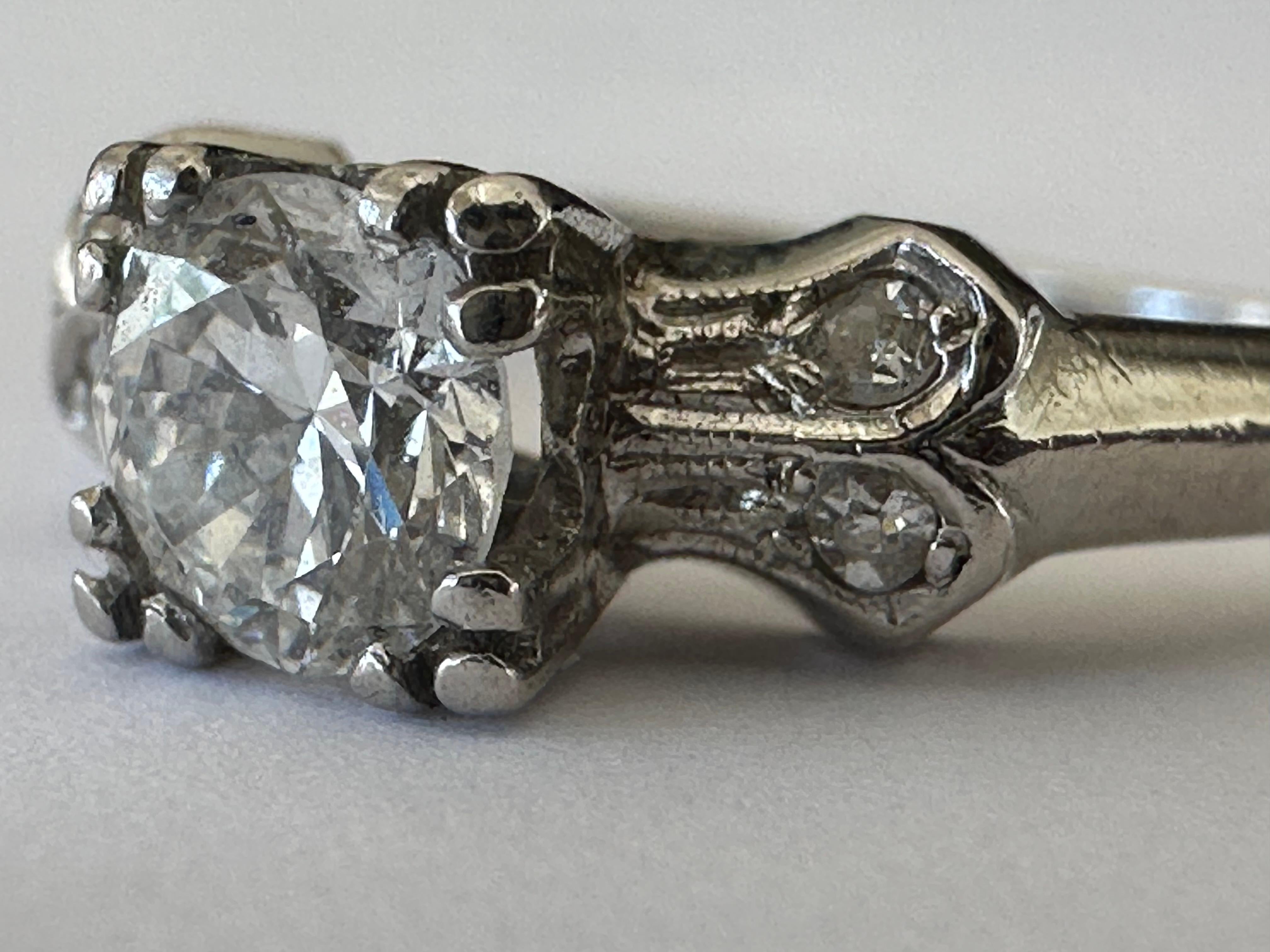 Retro Mid-Century 0.50-Carat Diamond Bow Engagement Ring  For Sale