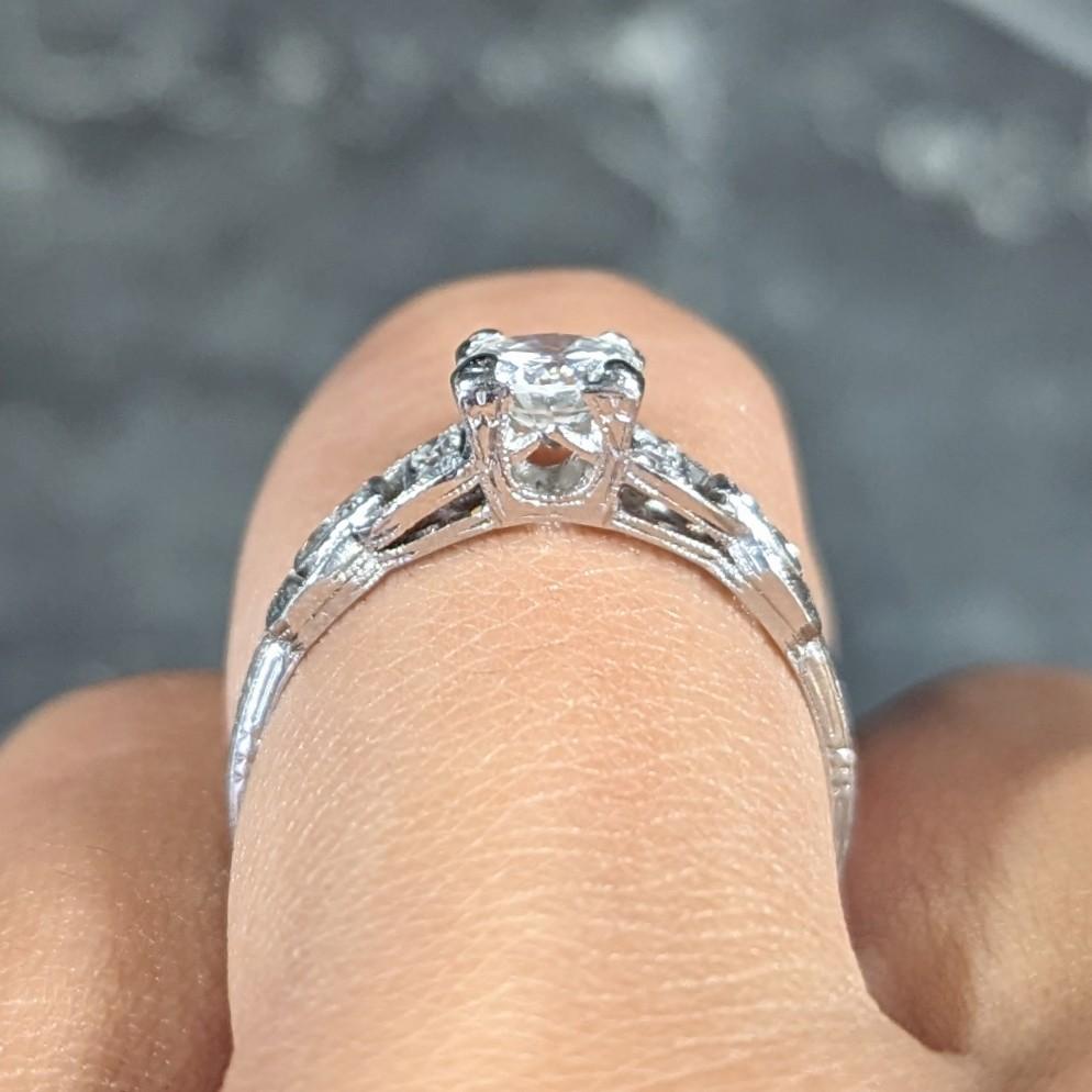 Mid-Century 0.75 CTW Diamond Platinum Buckle Square Form Vintage Engagement Ring For Sale 7