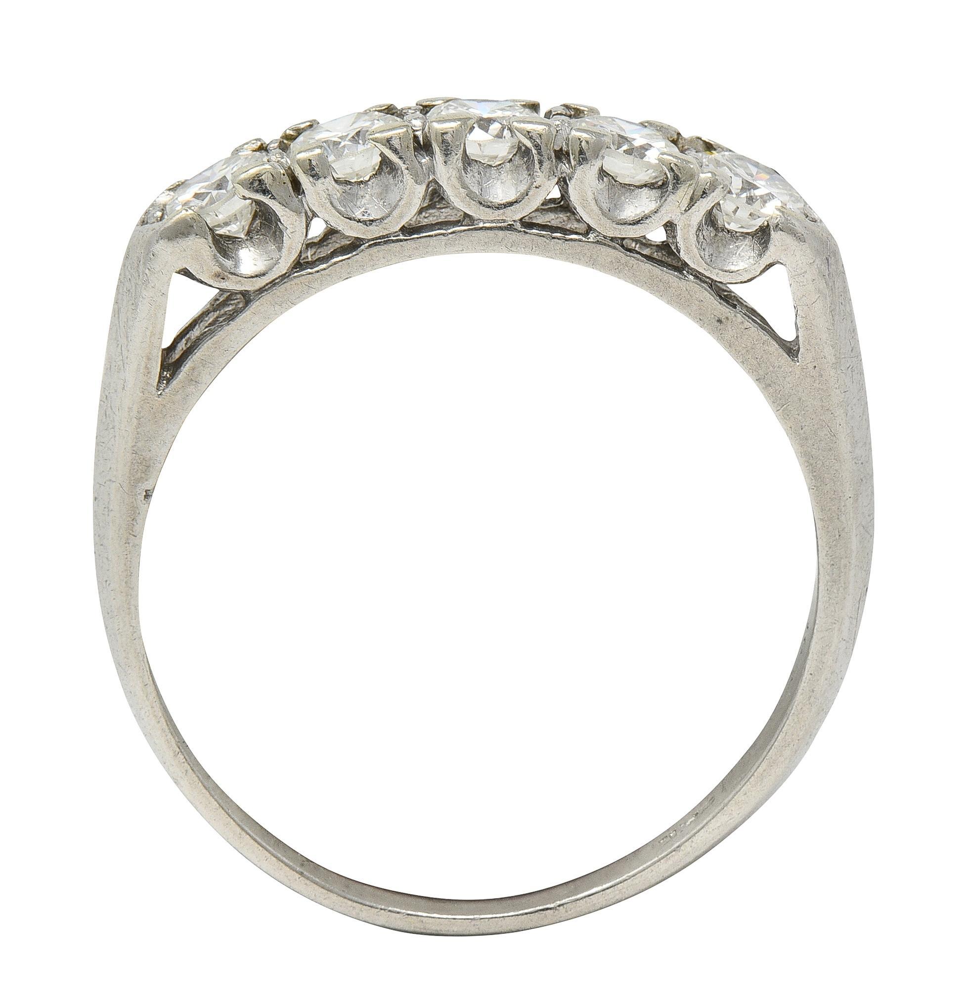 Mid-Century 0,75 CTW Diamant Platin Vintage Fischschwanz Band Ring im Angebot 2