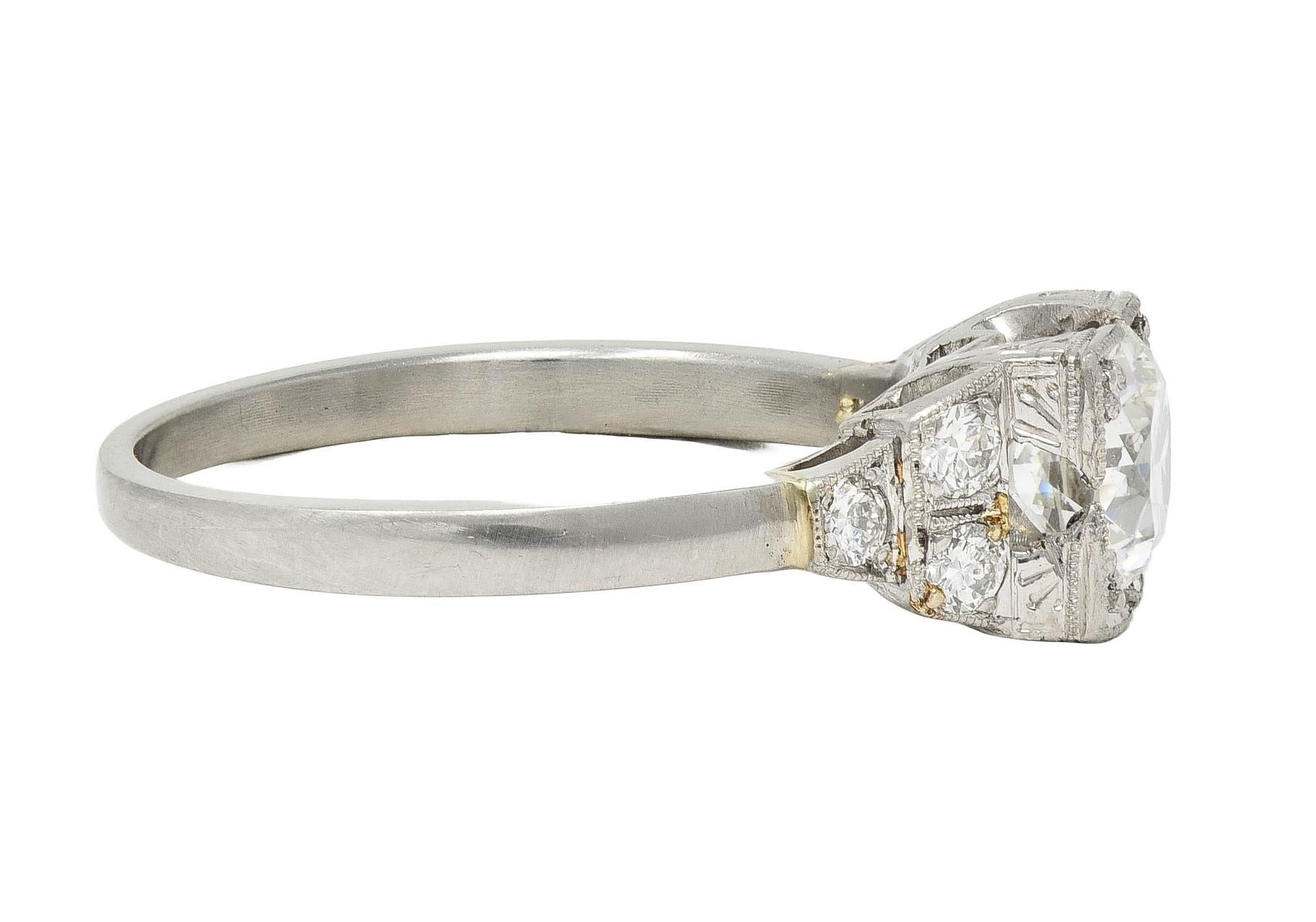 Bague de fiançailles vintage en platine avec diamant 0,84 CTW du milieu du siècle Unisexe en vente
