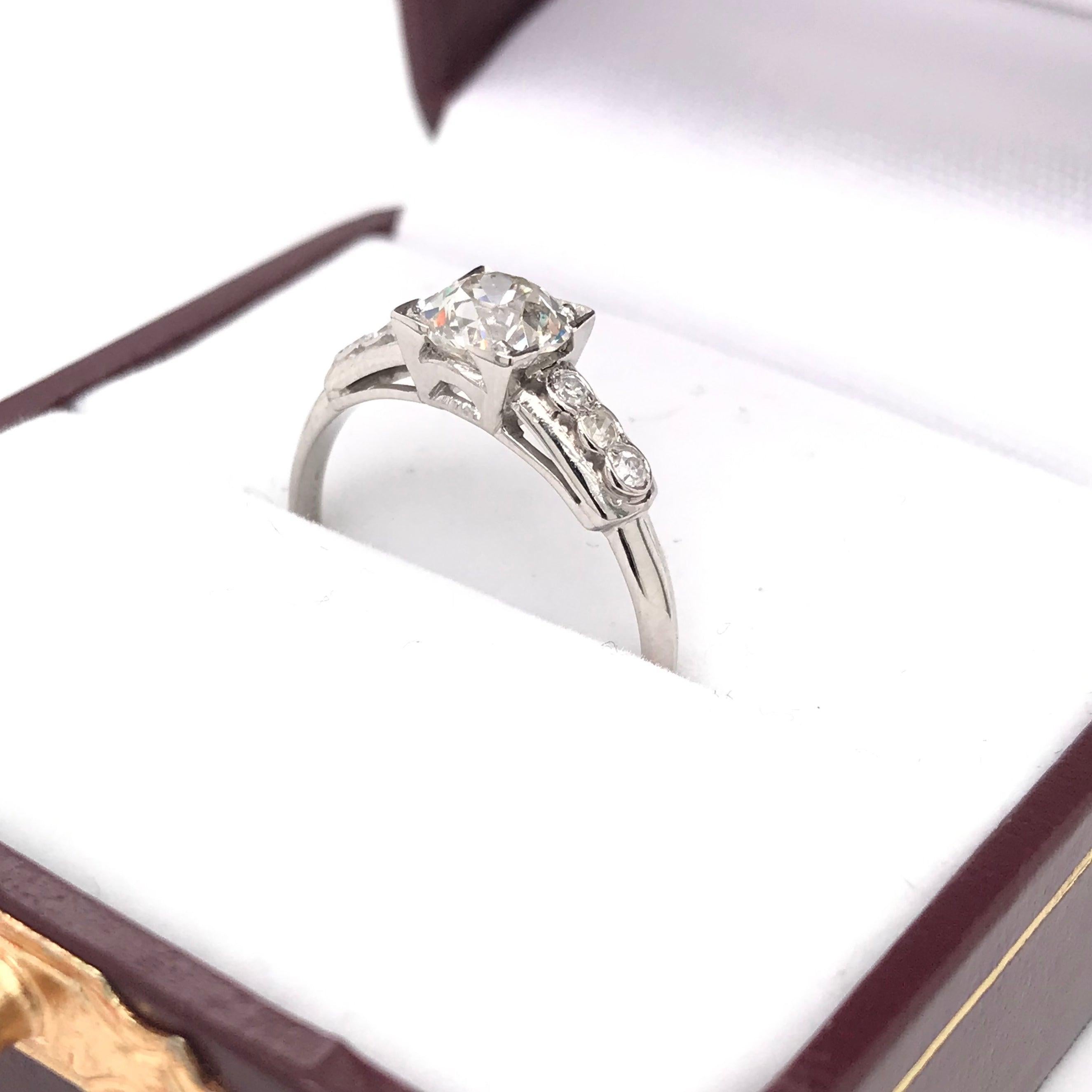 Mid Century 0.90 Carat Diamond Solitaire Style Platinum Ring For Sale 2