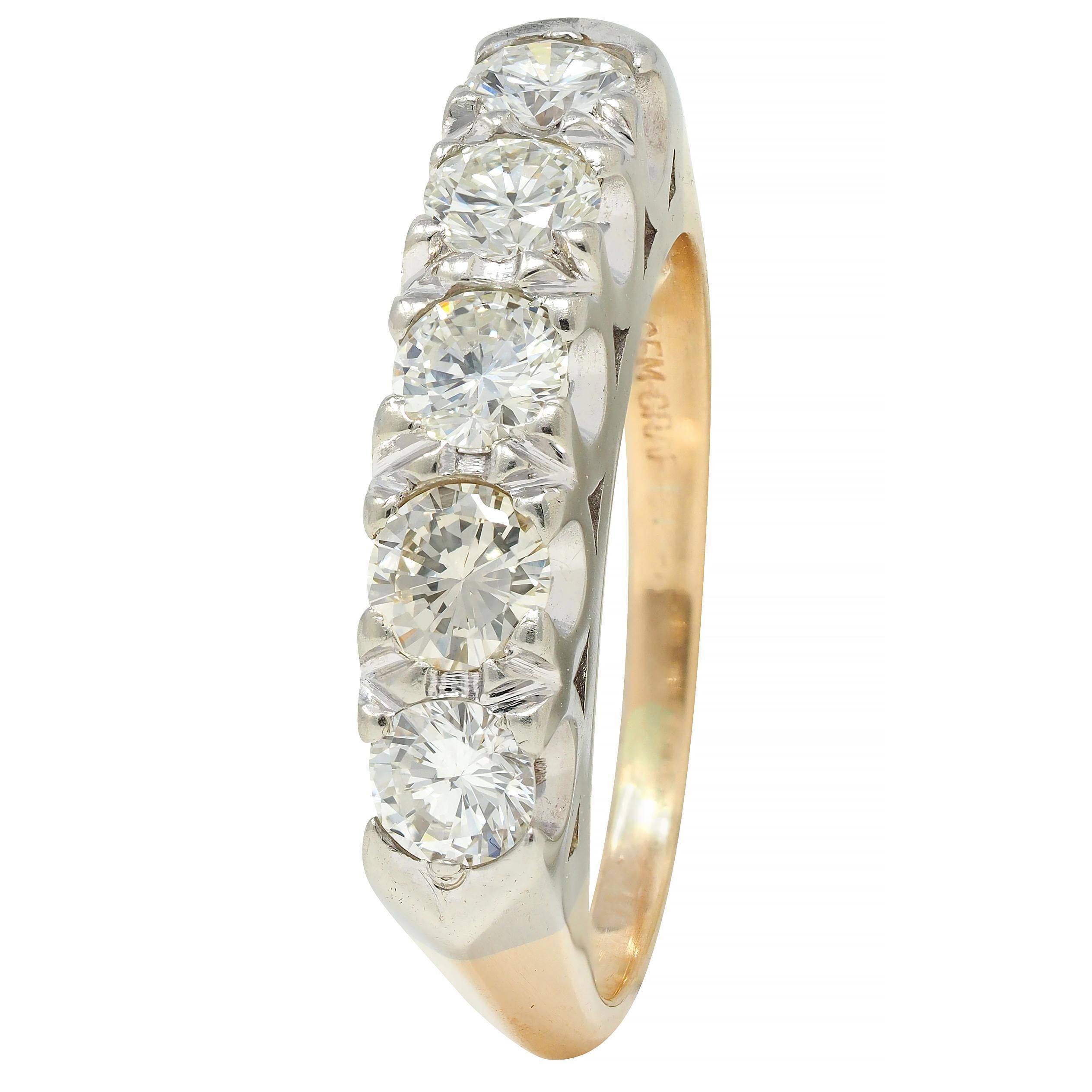 Mid-Century 1.00 CTW Diamond 14 Karat Two-Tone Gold Vintage Fishtail Band Ring 3