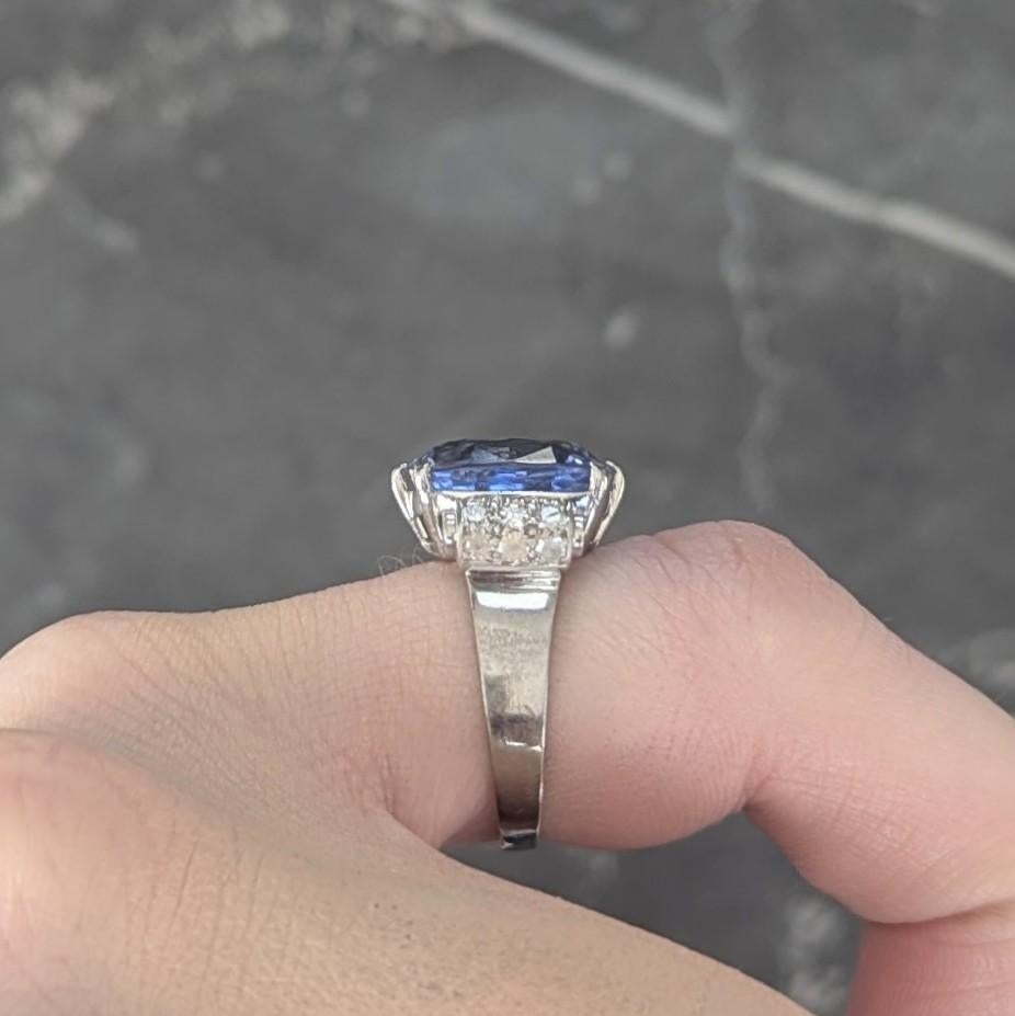 Bague vintage du milieu du siècle, saphir de Ceylan de 10.04 carats, sans chaleur, diamant et platine, certifié GIA en vente 7