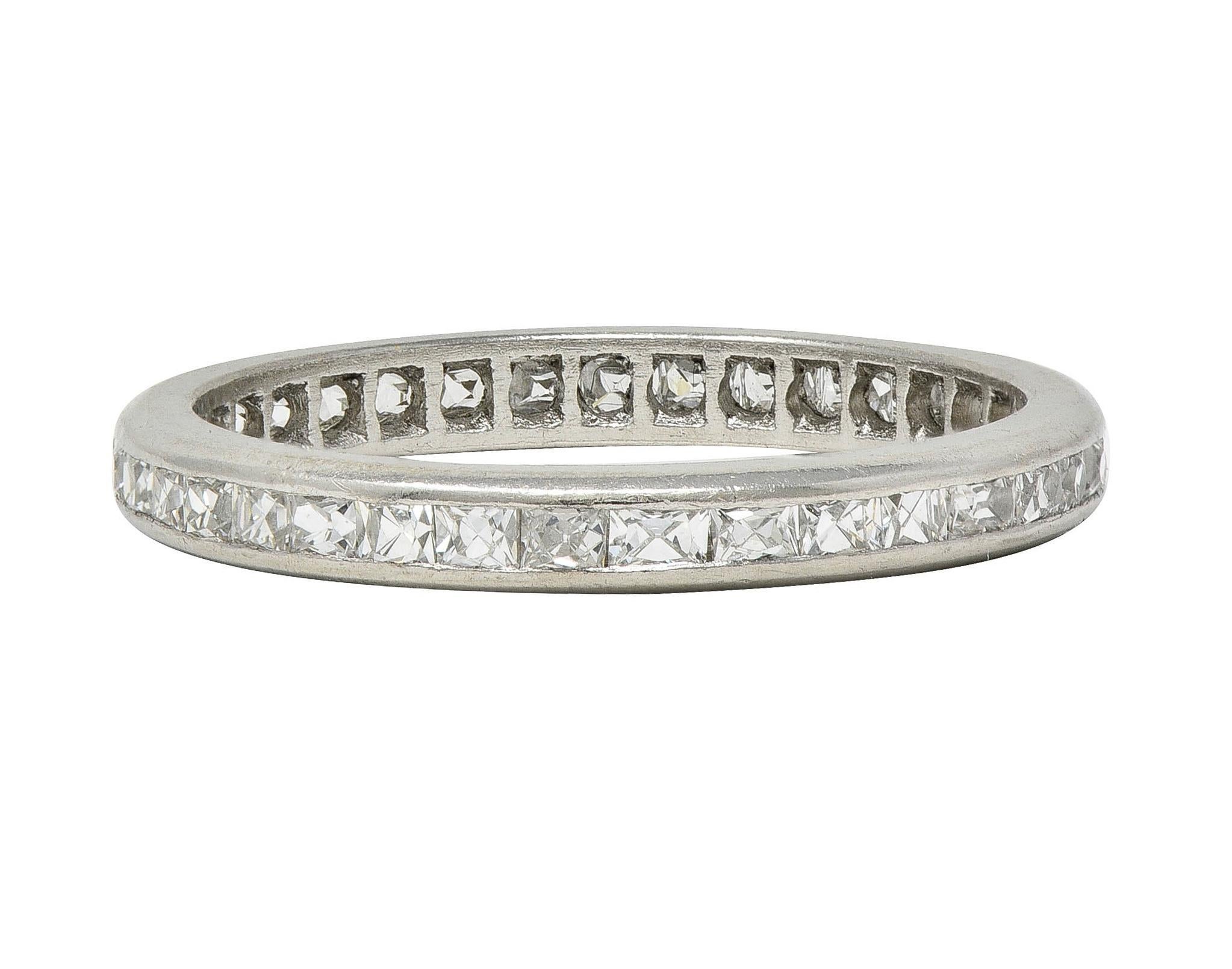 Anello a fascia per l'eternità vintage in platino con diamante taglio francese da 1.05 CTW di metà secolo In condizioni ottime in vendita a Philadelphia, PA