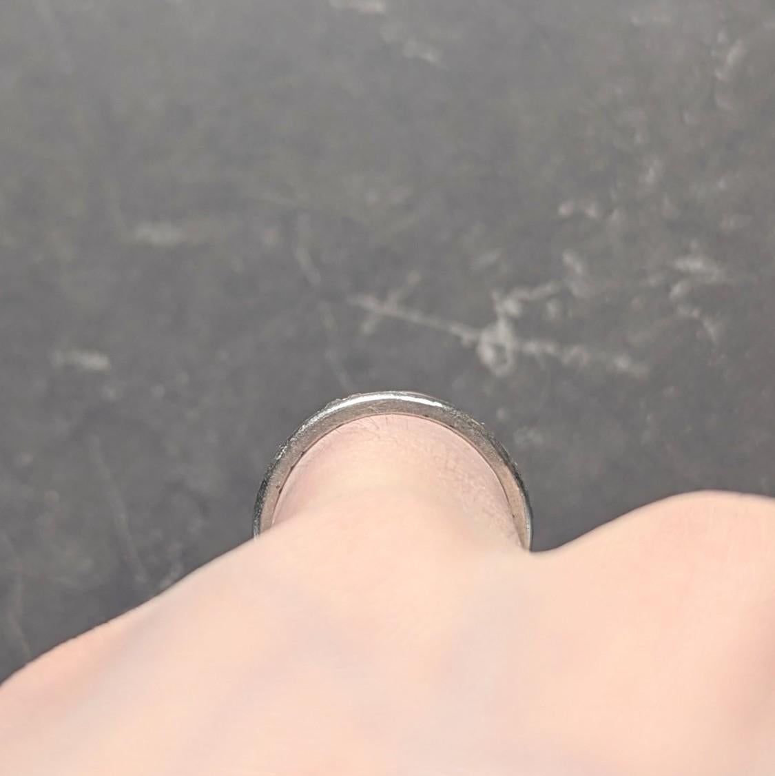 Anello a fascia per l'eternità vintage in platino con diamante taglio francese da 1.05 CTW di metà secolo in vendita 1