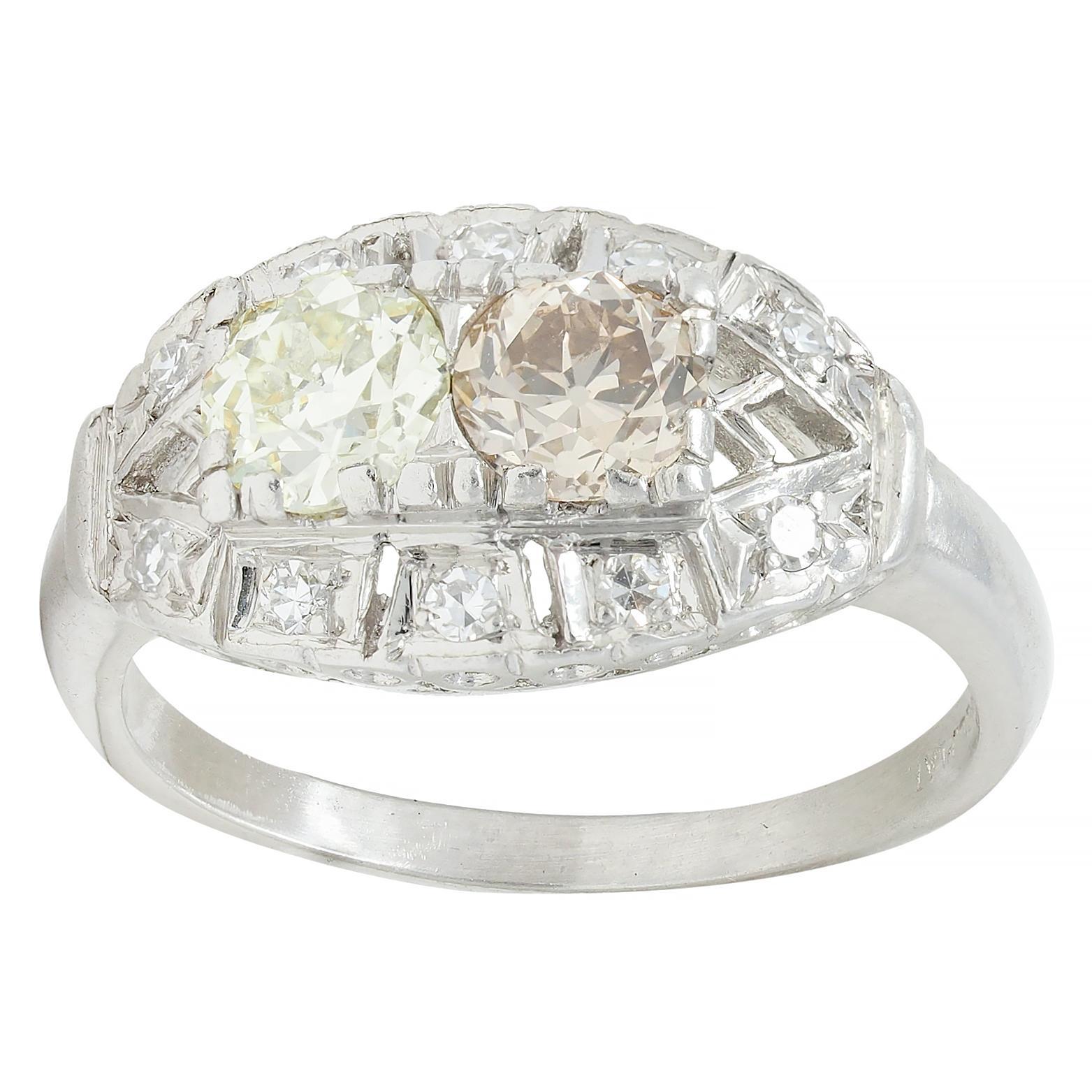 Mid-Century 1.07 CTW Diamond Platinum Toi-Et-Moi Marquise Vintage Ring For Sale 4