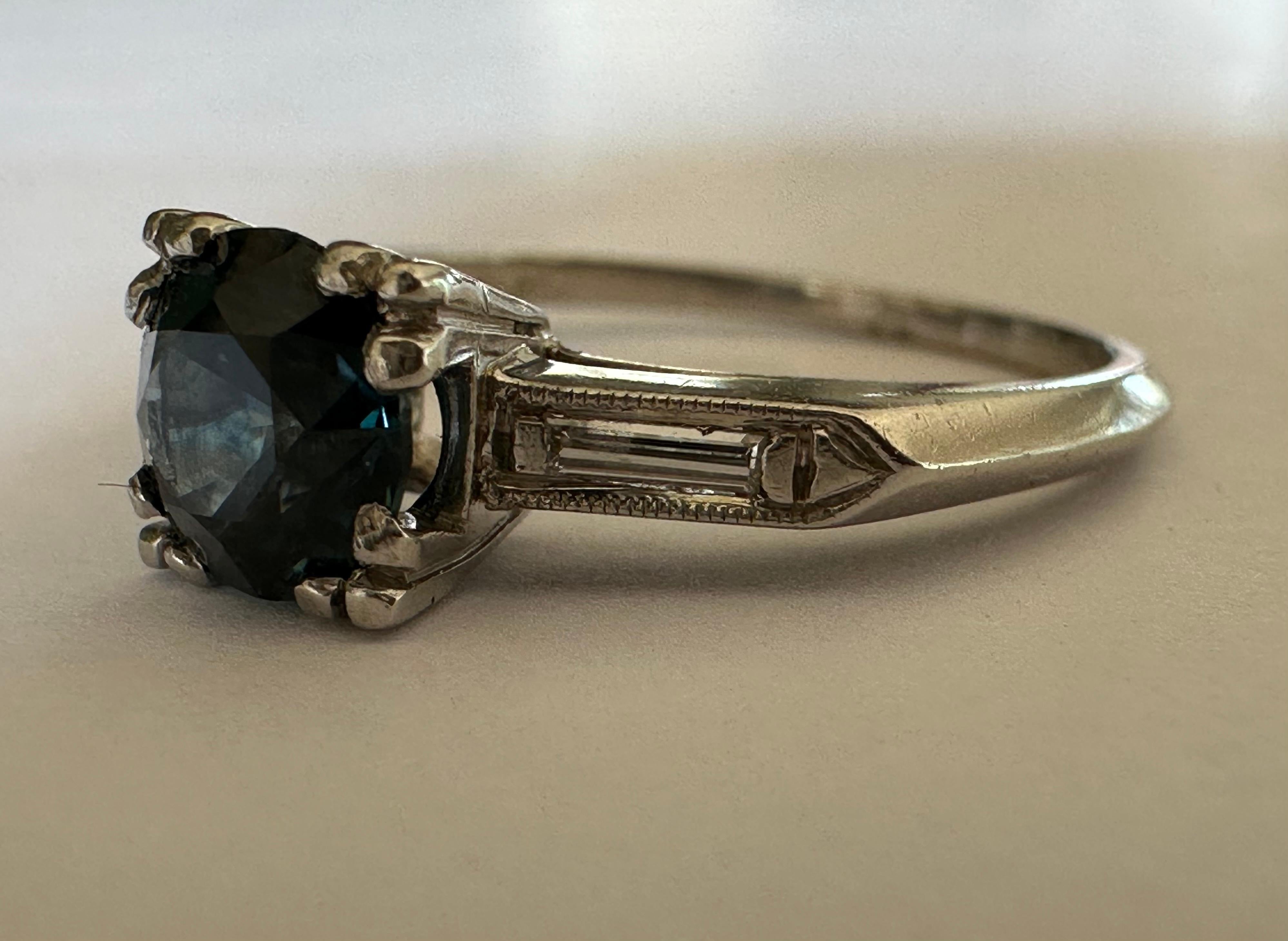 Retro Mid-Century 1.08-Carat Blue Montana Sapphire and Diamond Ring  For Sale