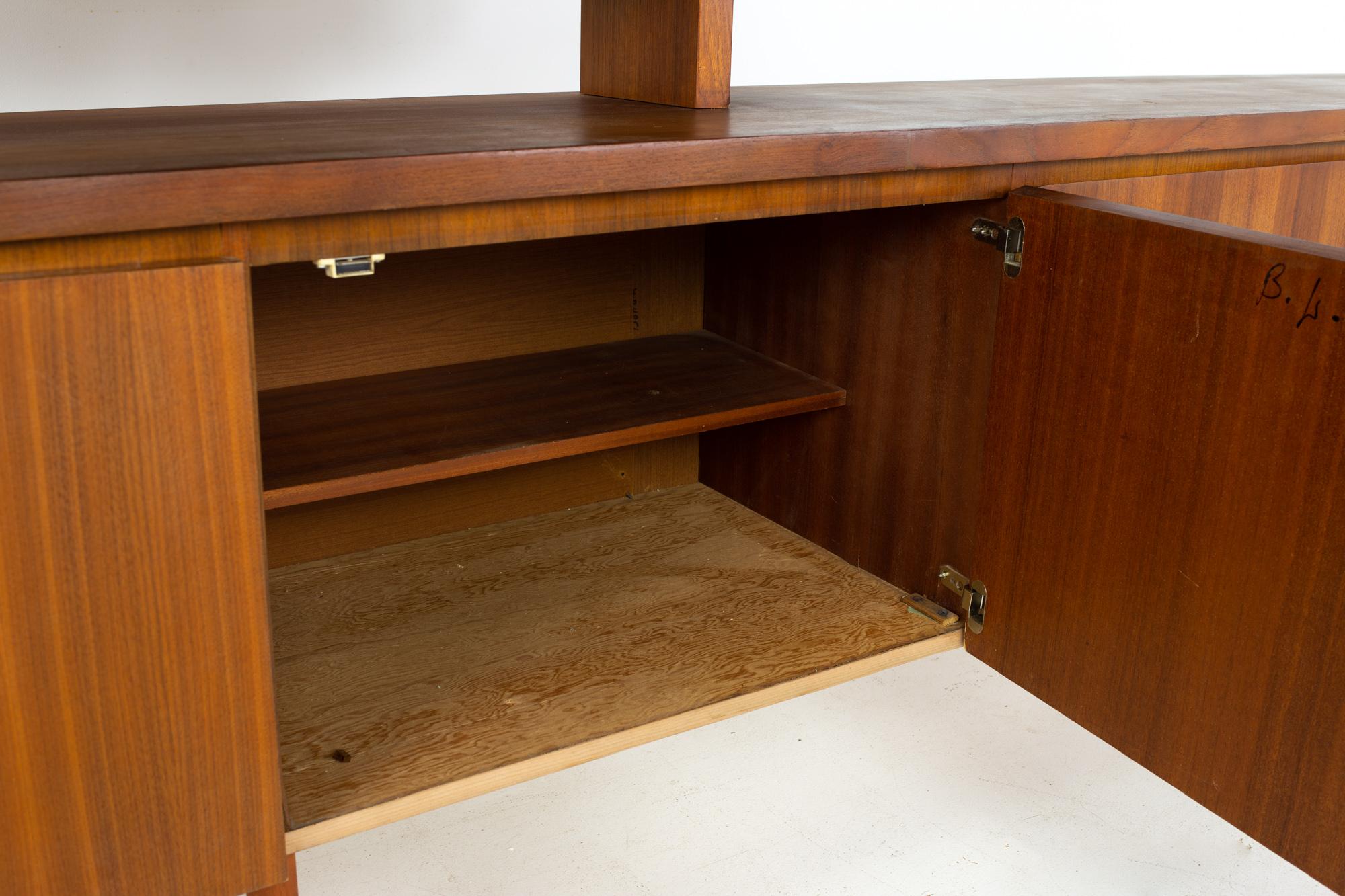 Mid Century Long Teak Credenza 4