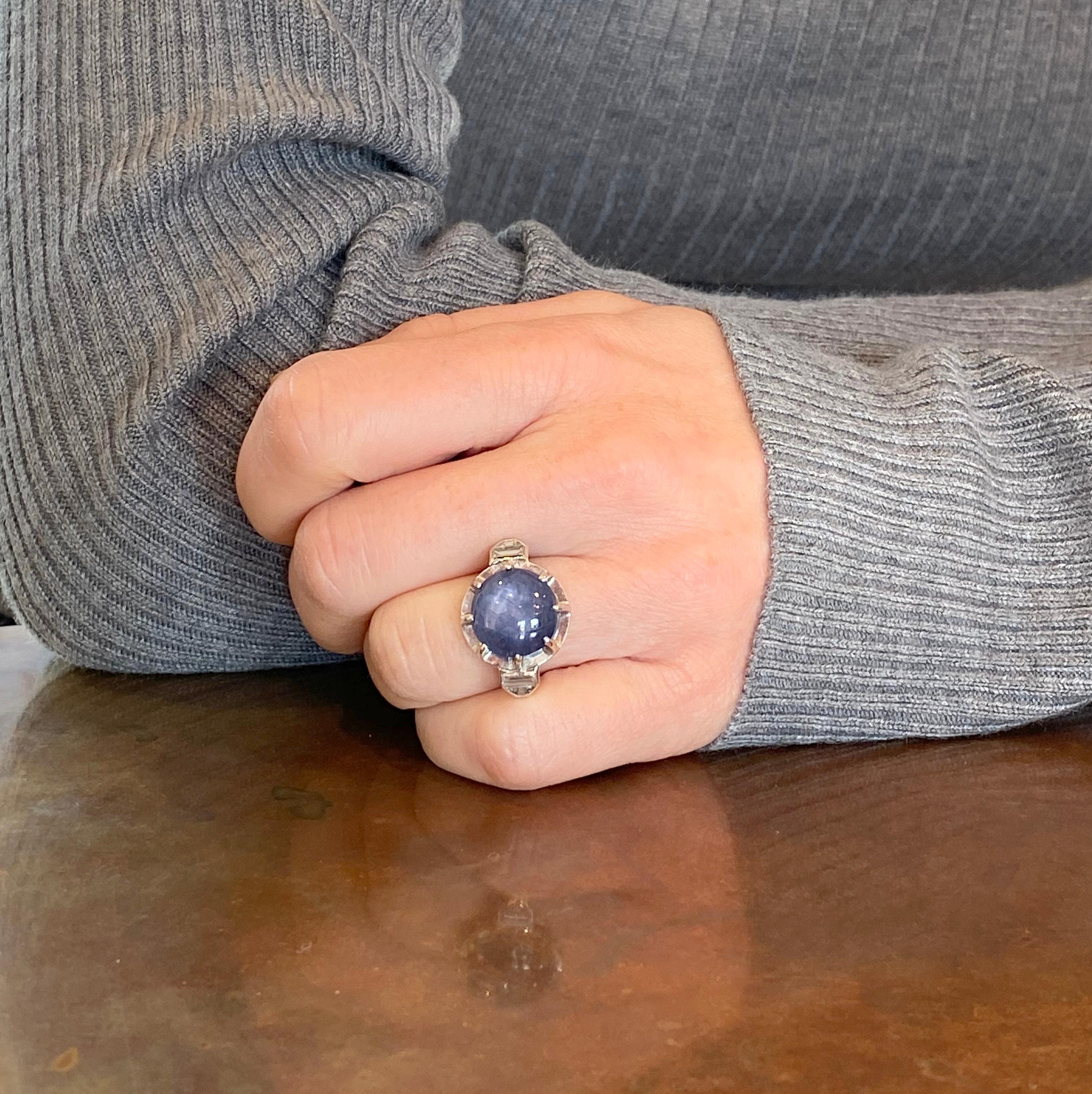 Midcentury 11.00 Carat Star Sapphire Solitaire Ring For Sale 4