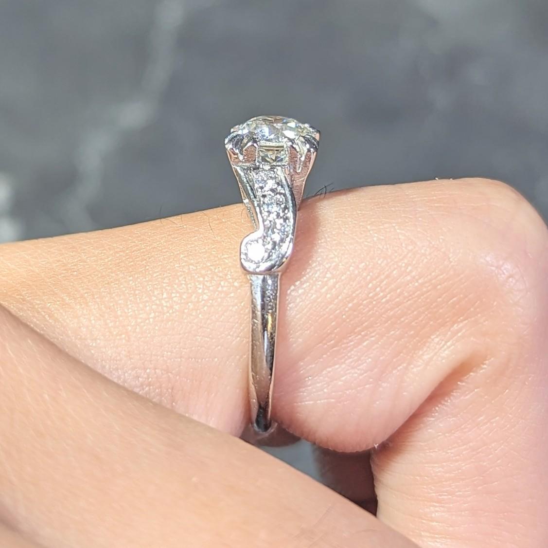 Mid-Century 1.11 CTW Diamond Platinum Scrolling Ribbon Vintage Engagement Ring For Sale 8