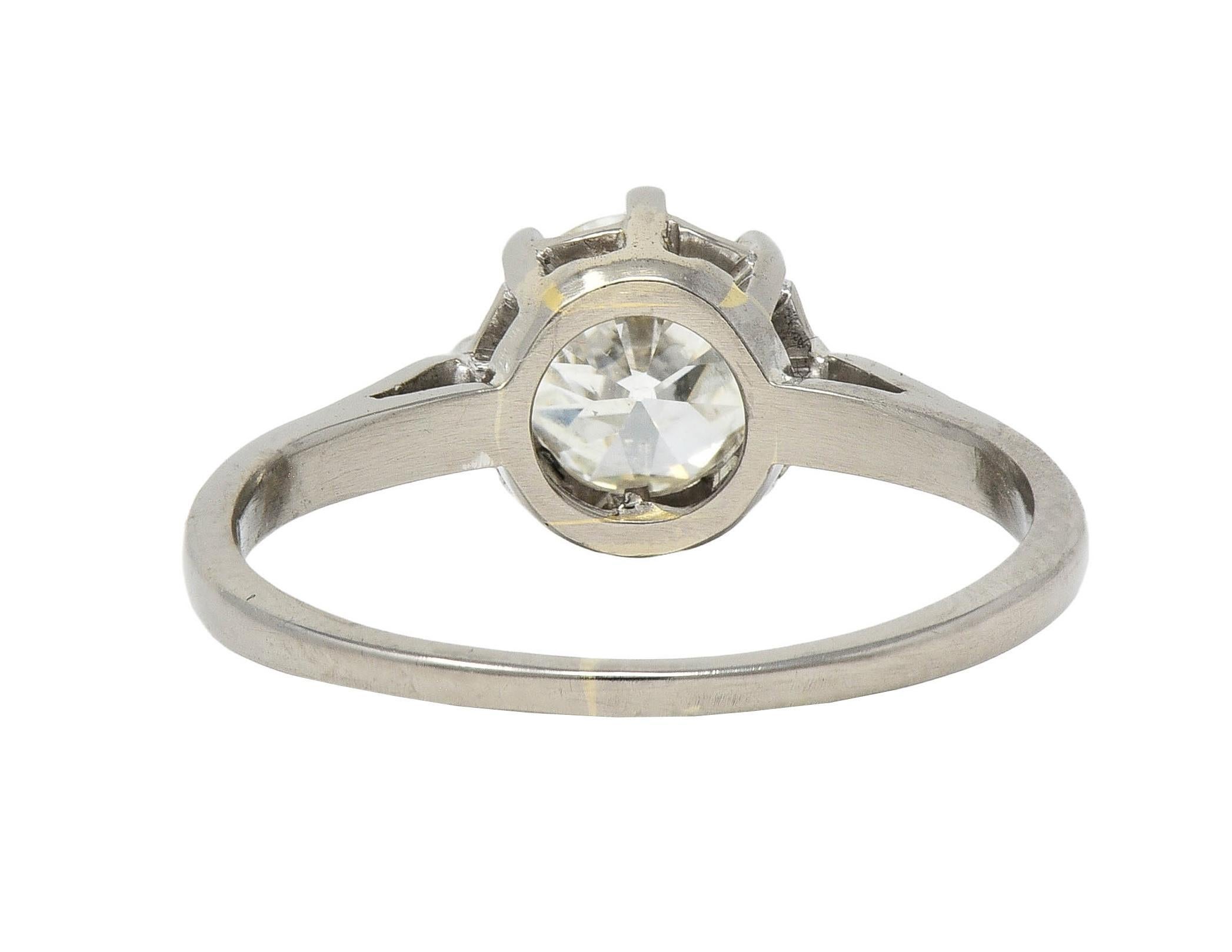 Women's or Men's Mid-Century 1.16 CTW Diamond 18 Karat White Gold Vintage Belcher Engagement Ring For Sale