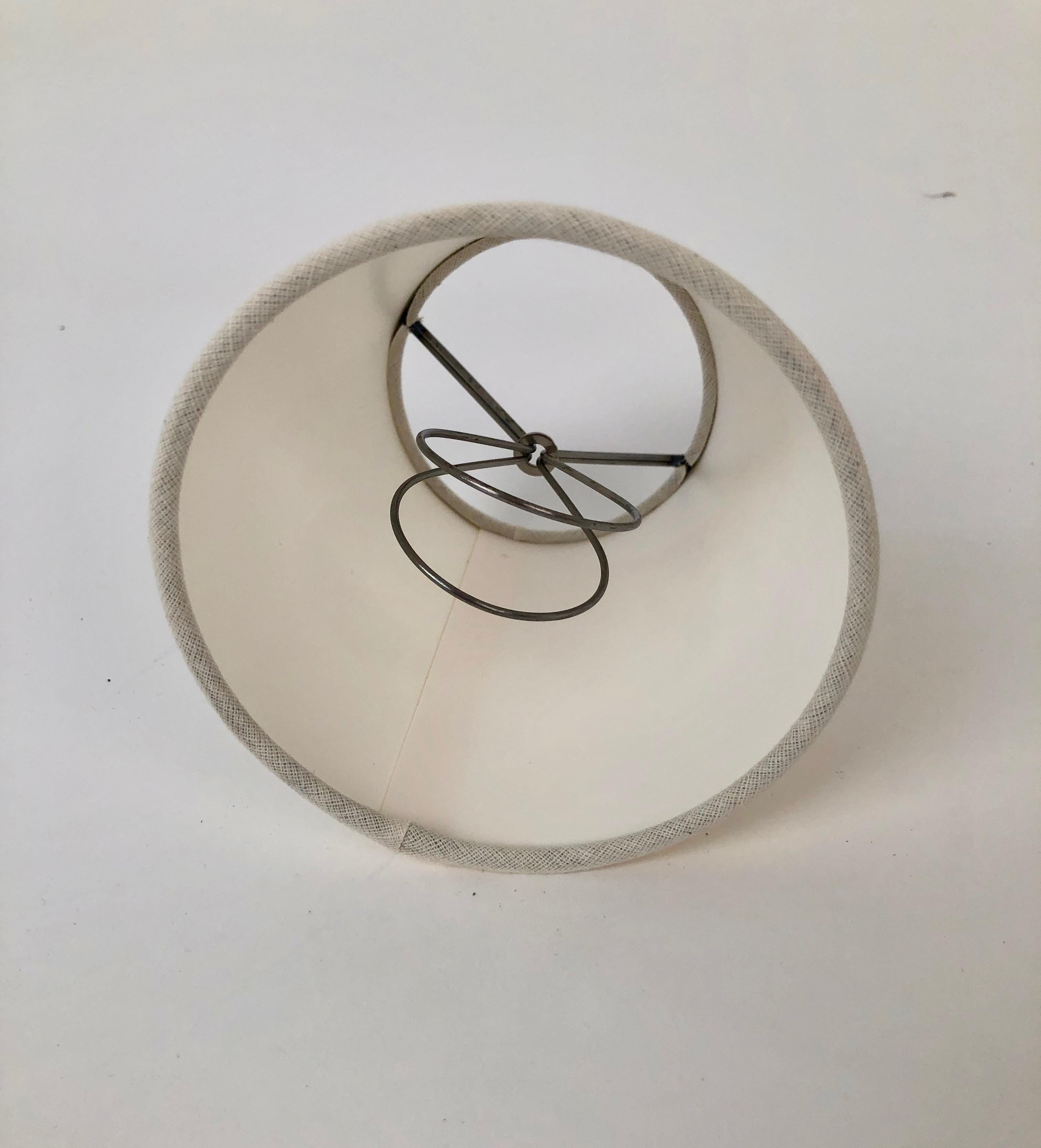Lampadario a 12 bracci in ottone di J&T. Kalmar, Austria in vendita 9