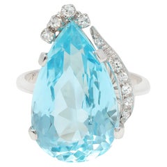 Mid-Century 12.00 CTW Pear Cut Aquamarine Diamond 18K Gold Vintage Cocktail Ring