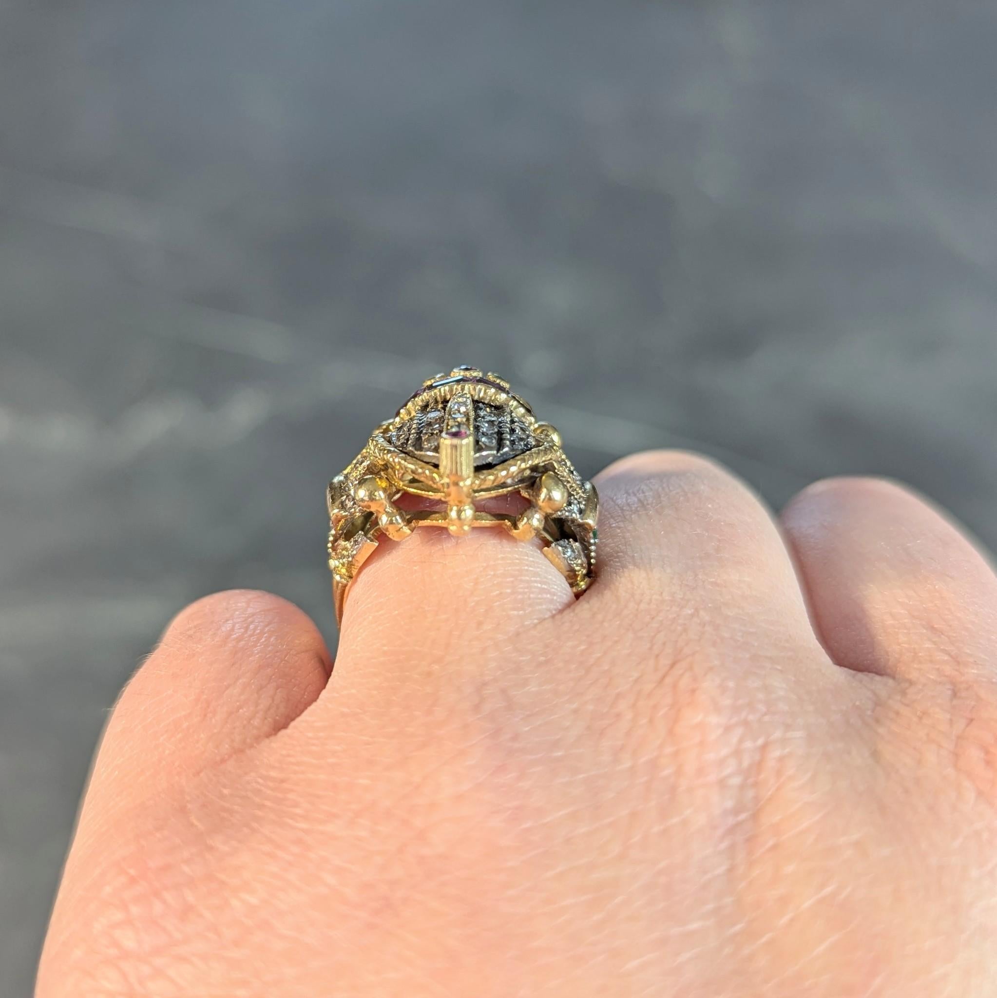 Mid-Century 1.32 CTW Diamond Emerald Ruby 18 Karat Gold Antique Scarab Ring 5