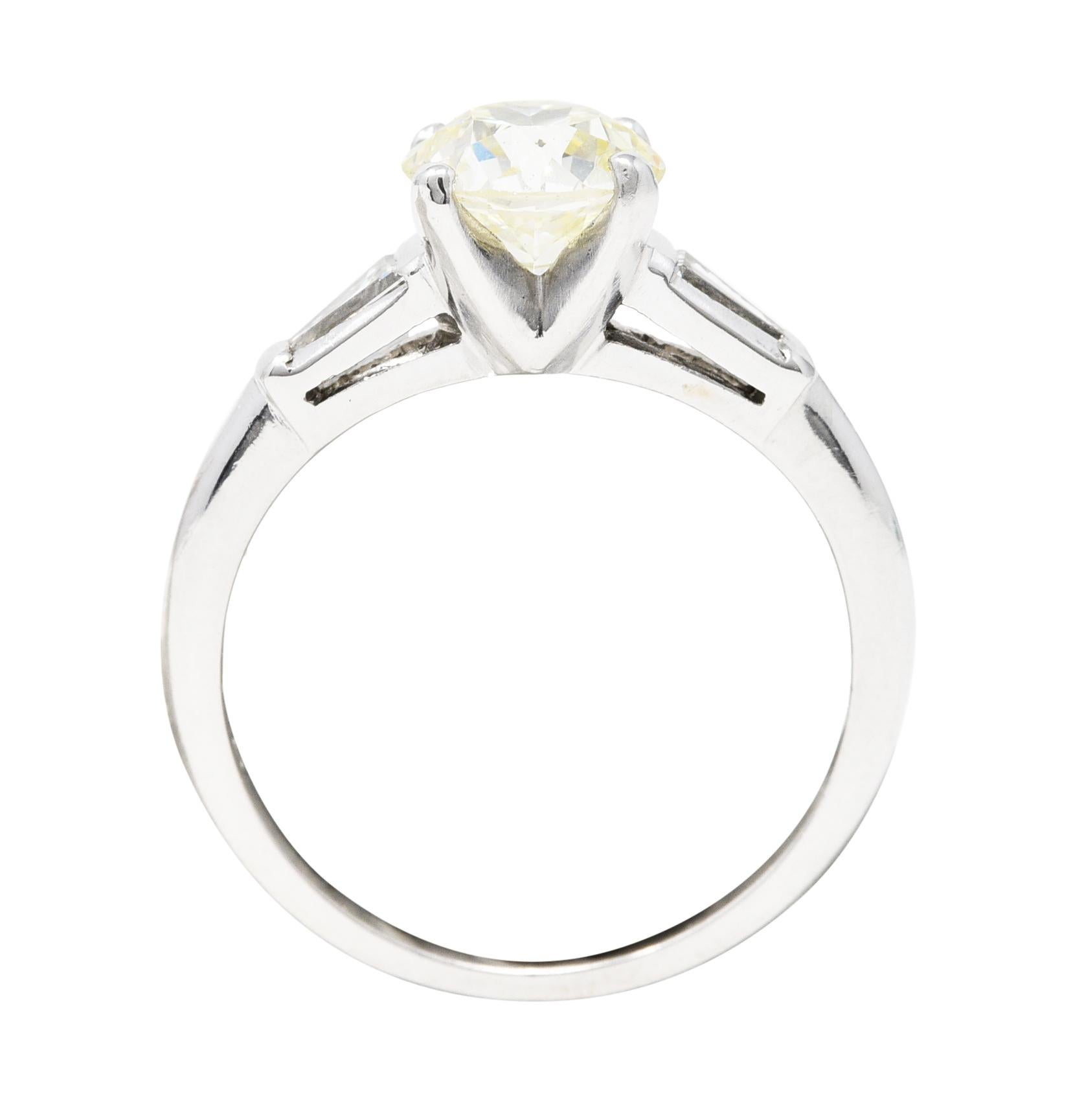 Mid-Century 1.34 Carats Diamond Platinum Vintage Three Stone Engagement Ring 4