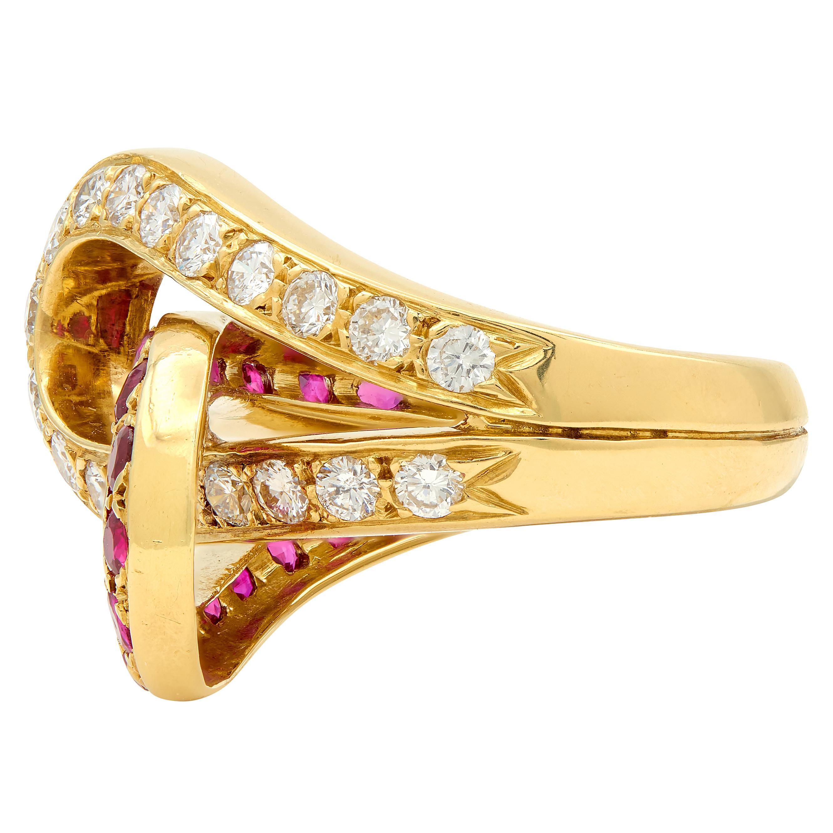 Anello a doppio ferro di cavallo vintage in platino con diamante e rubino da 1,35 CTW di metà secolo In condizioni ottime in vendita a Philadelphia, PA