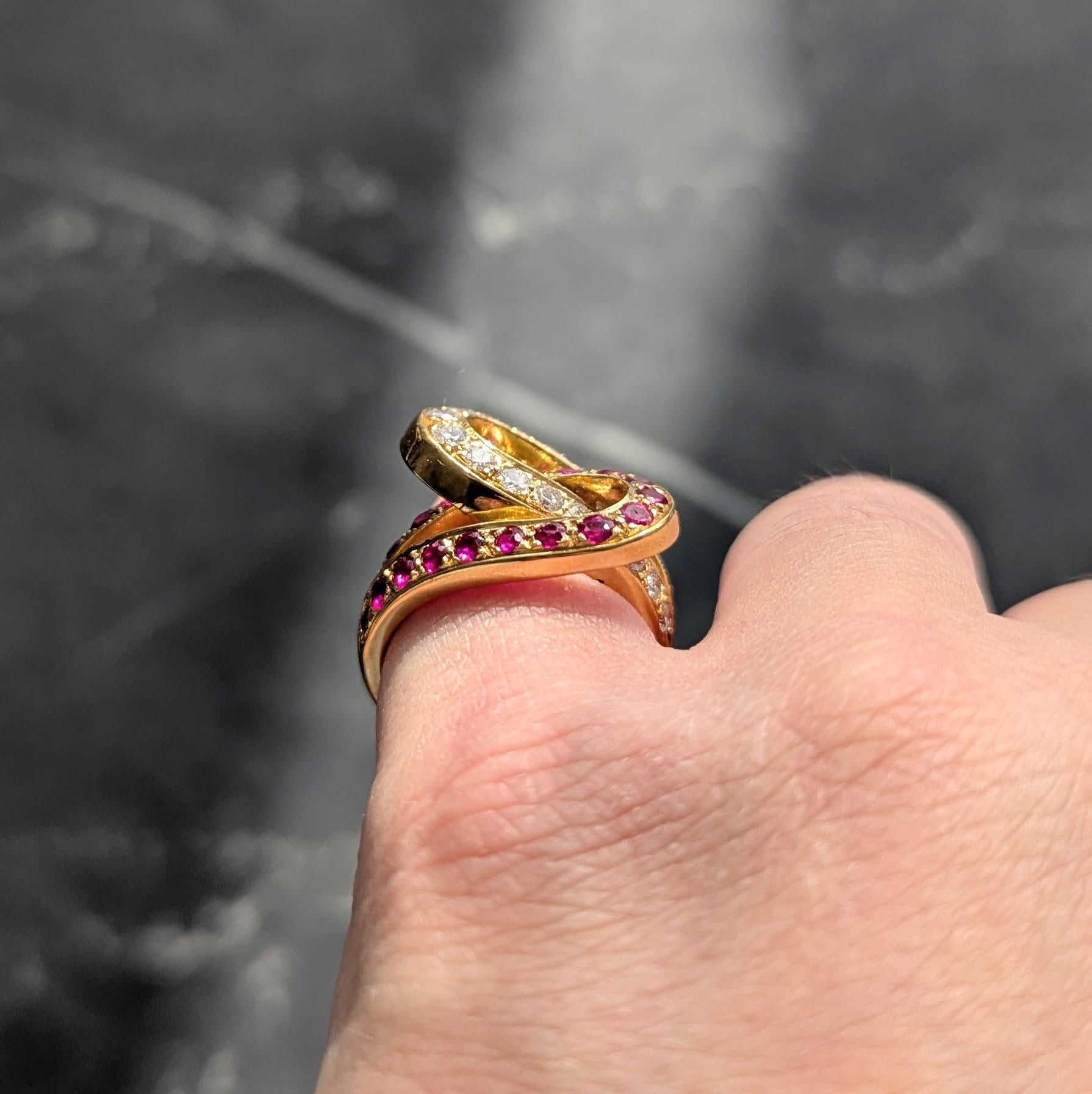 Anello a doppio ferro di cavallo vintage in platino con diamante e rubino da 1,35 CTW di metà secolo in vendita 1