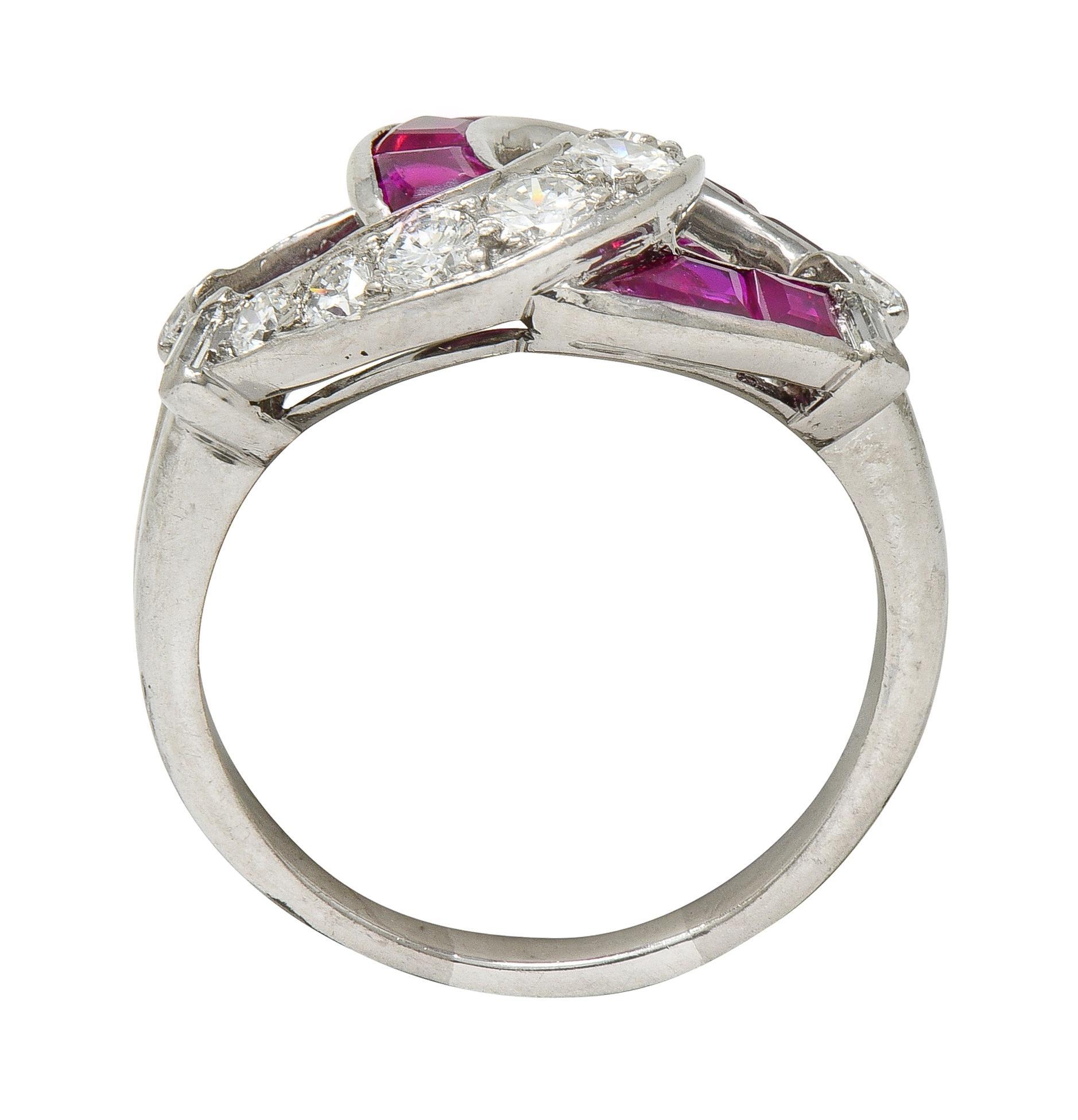 Bague double fer à cheval en platine avec diamant et rubis 1,35 CTW Mid-Century en vente 2