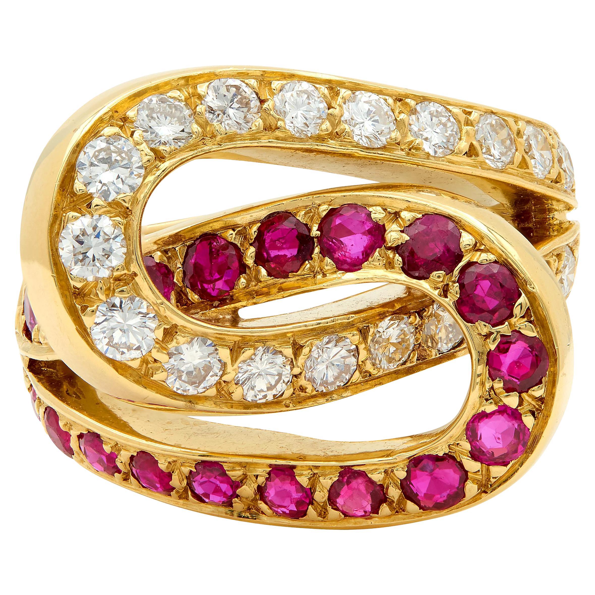 Anello a doppio ferro di cavallo vintage in platino con diamante e rubino da 1,35 CTW di metà secolo in vendita