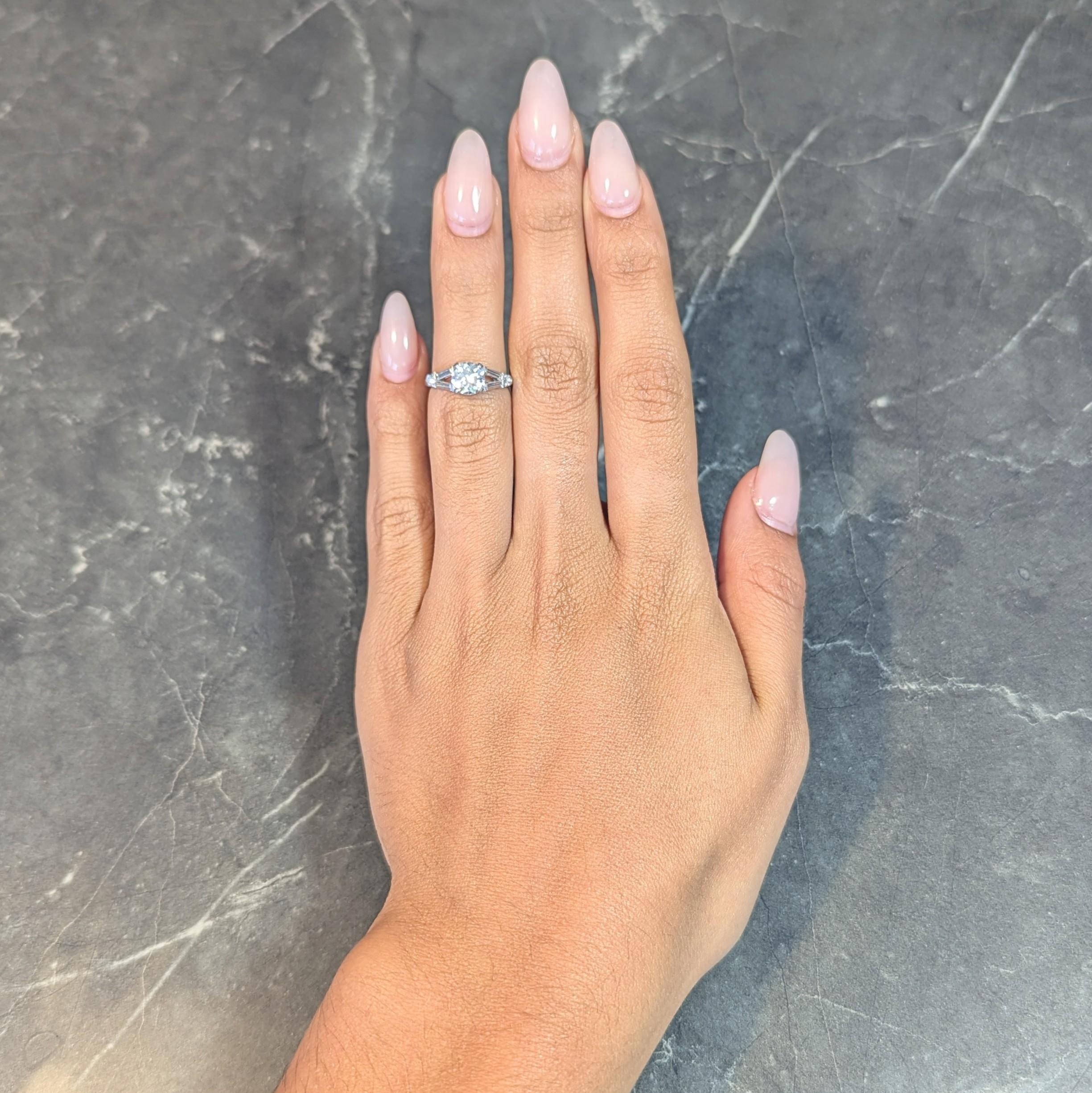 Anillo de compromiso vintage de platino con diamantes de transición de mediados de siglo de 1,35 CTW GIA Corte redondo en venta