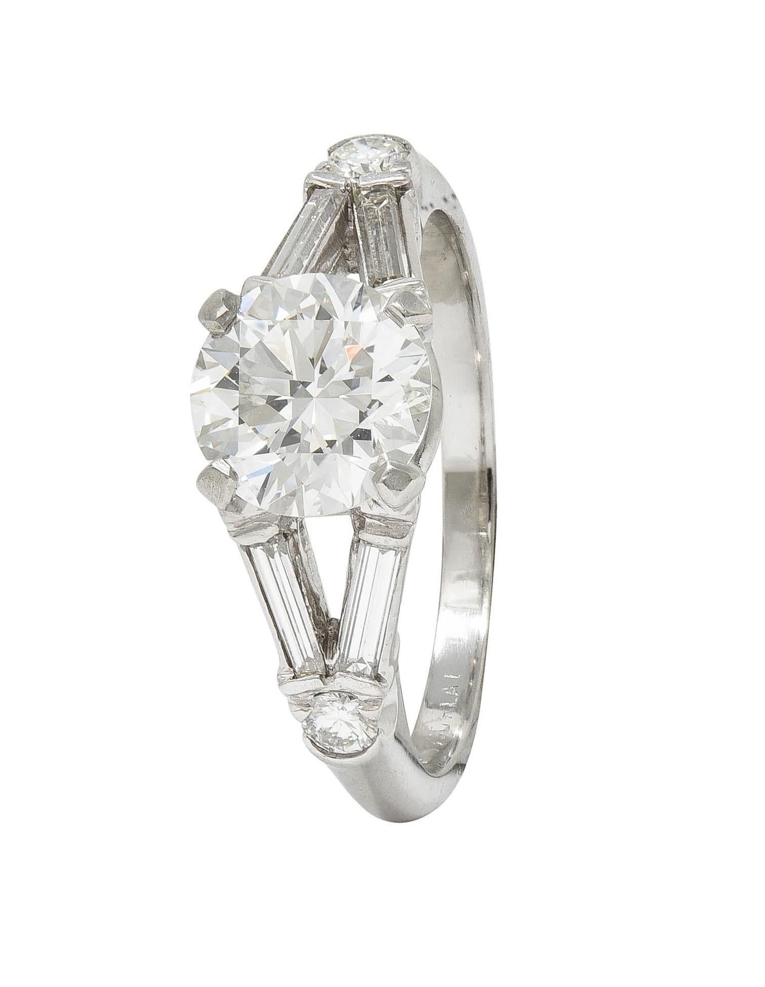 Anillo de compromiso vintage de platino con diamantes de transición de mediados de siglo de 1,35 CTW GIA en venta 4
