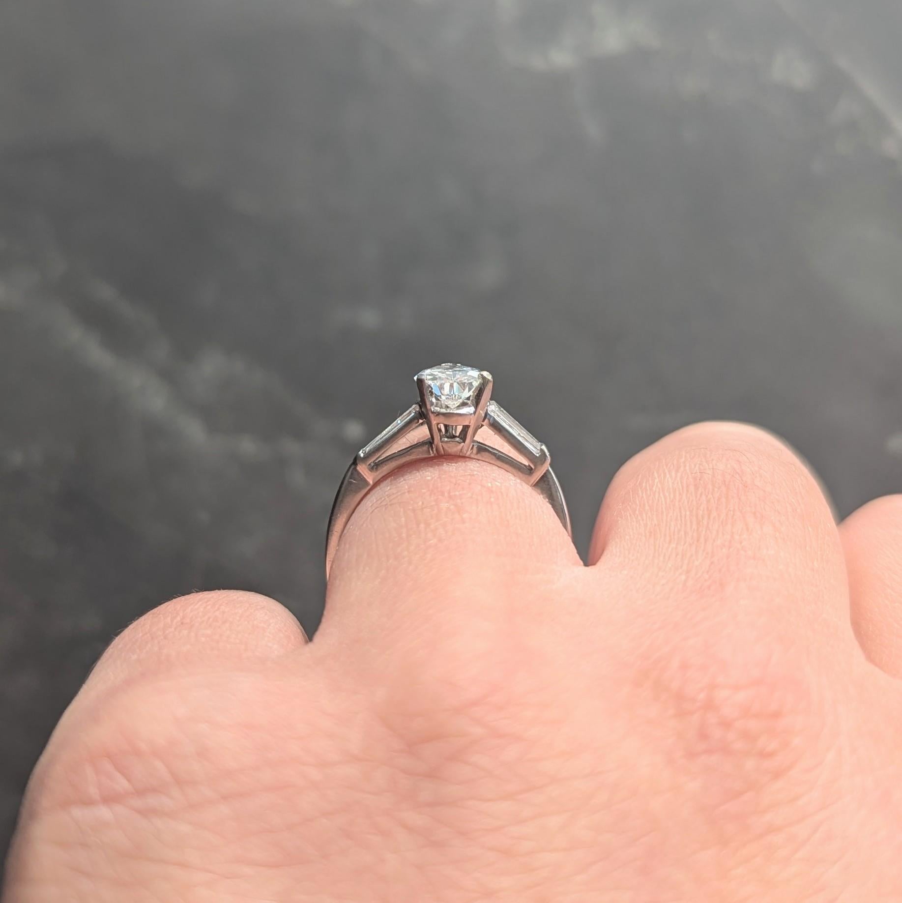 Anello di fidanzamento vintage in platino con diamante taglio pera da 1,36 CTW del Mid-Century in vendita 5