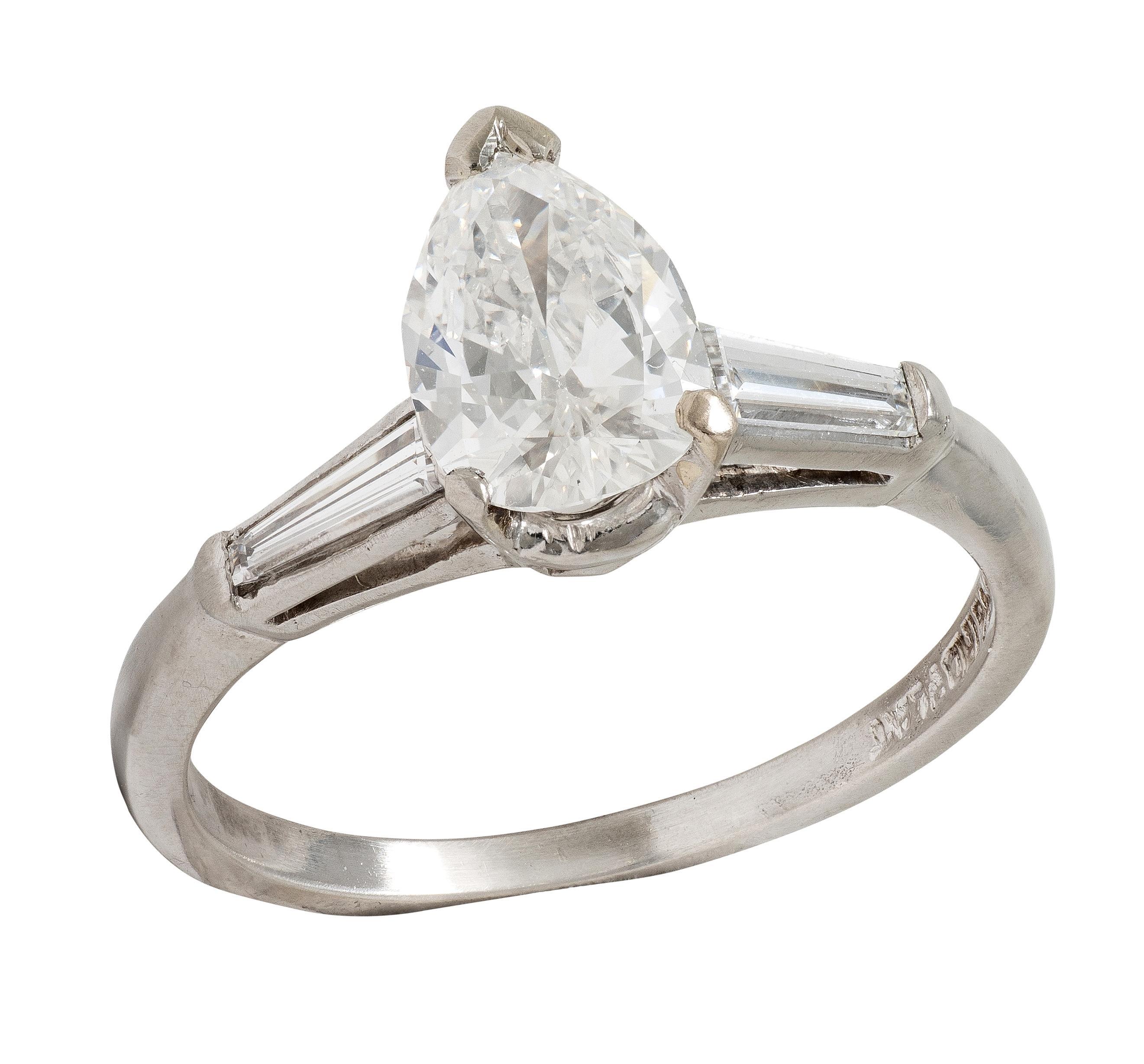Anello di fidanzamento vintage in platino con diamante taglio pera da 1,36 CTW del Mid-Century in vendita 3