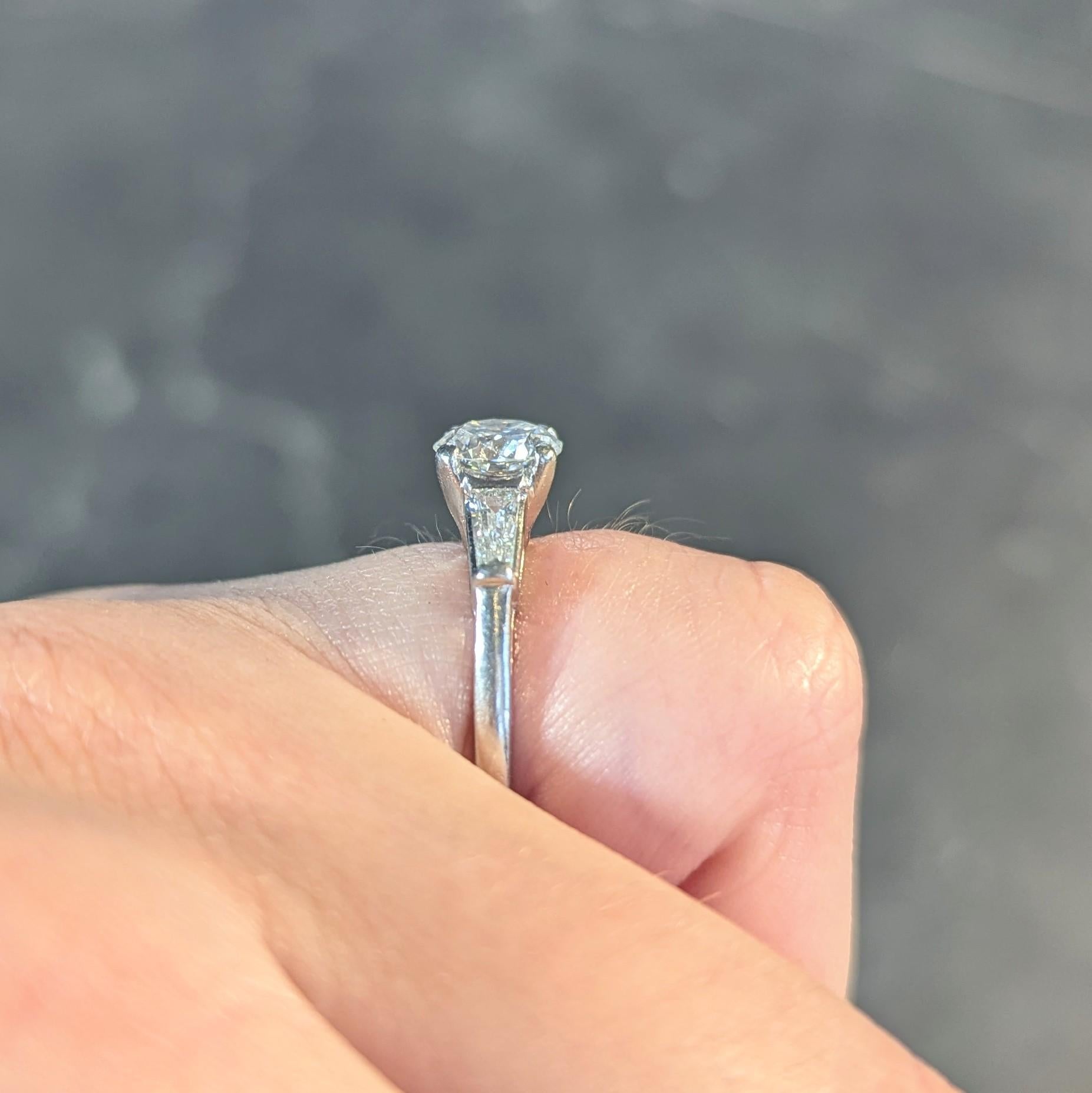 Mid-Century 1.36 CTW Transitional Diamond Platinum Vintage Engagement Ring For Sale 6