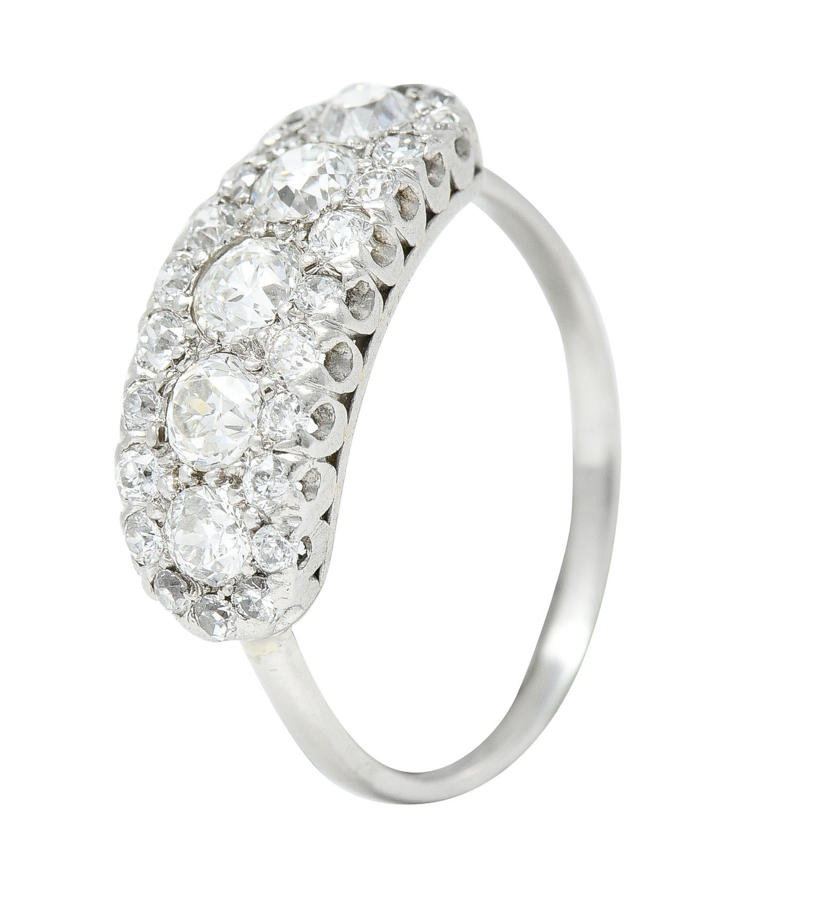 Platin-Cluster-Fischschwanzring mit 1,39 Karat Diamant im alteuropäischen Schliff, Mitte des Jahrhunderts 2