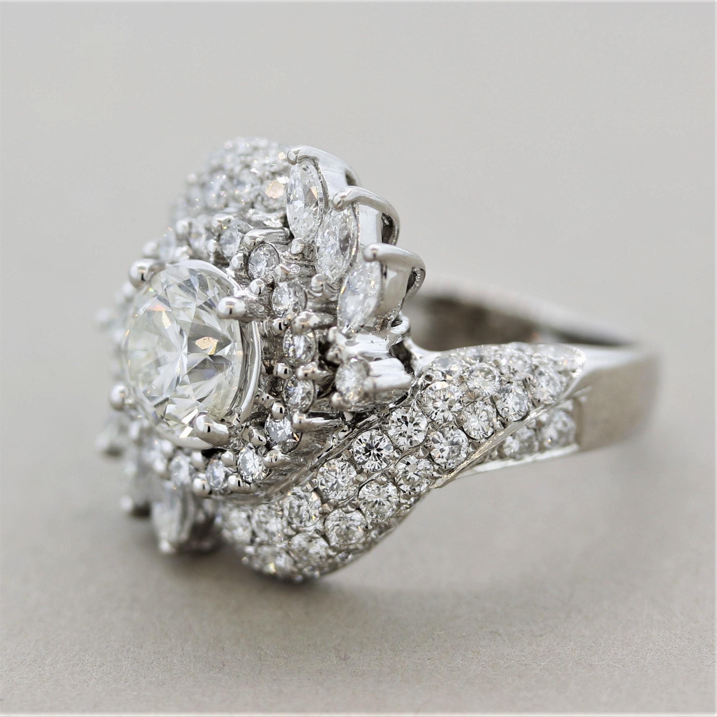 Anillo de compromiso de oro con diamantes de 1,42 ct de mediados de siglo Corte mixto en venta
