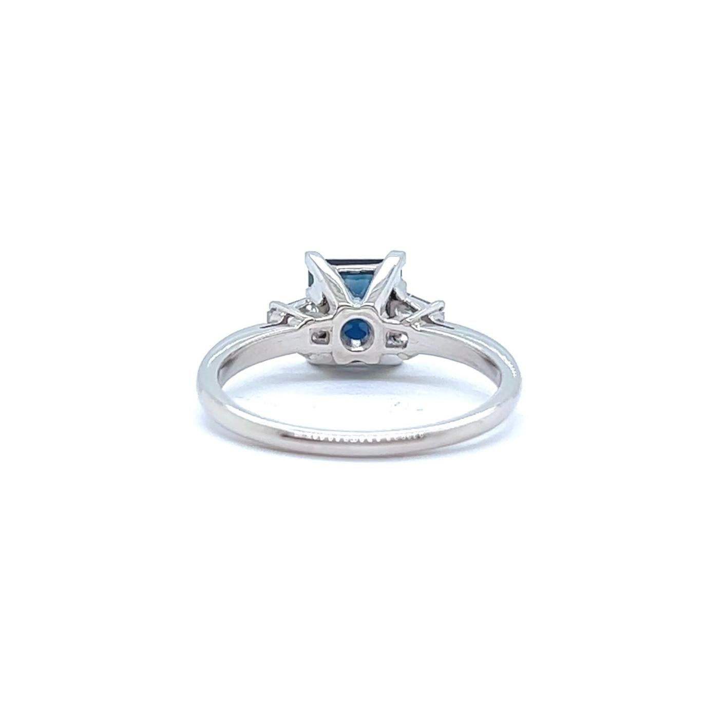 Mid Century 1.47 Carats Dark Blue Step Cut Sapphire Diamond Platinum Ring 1