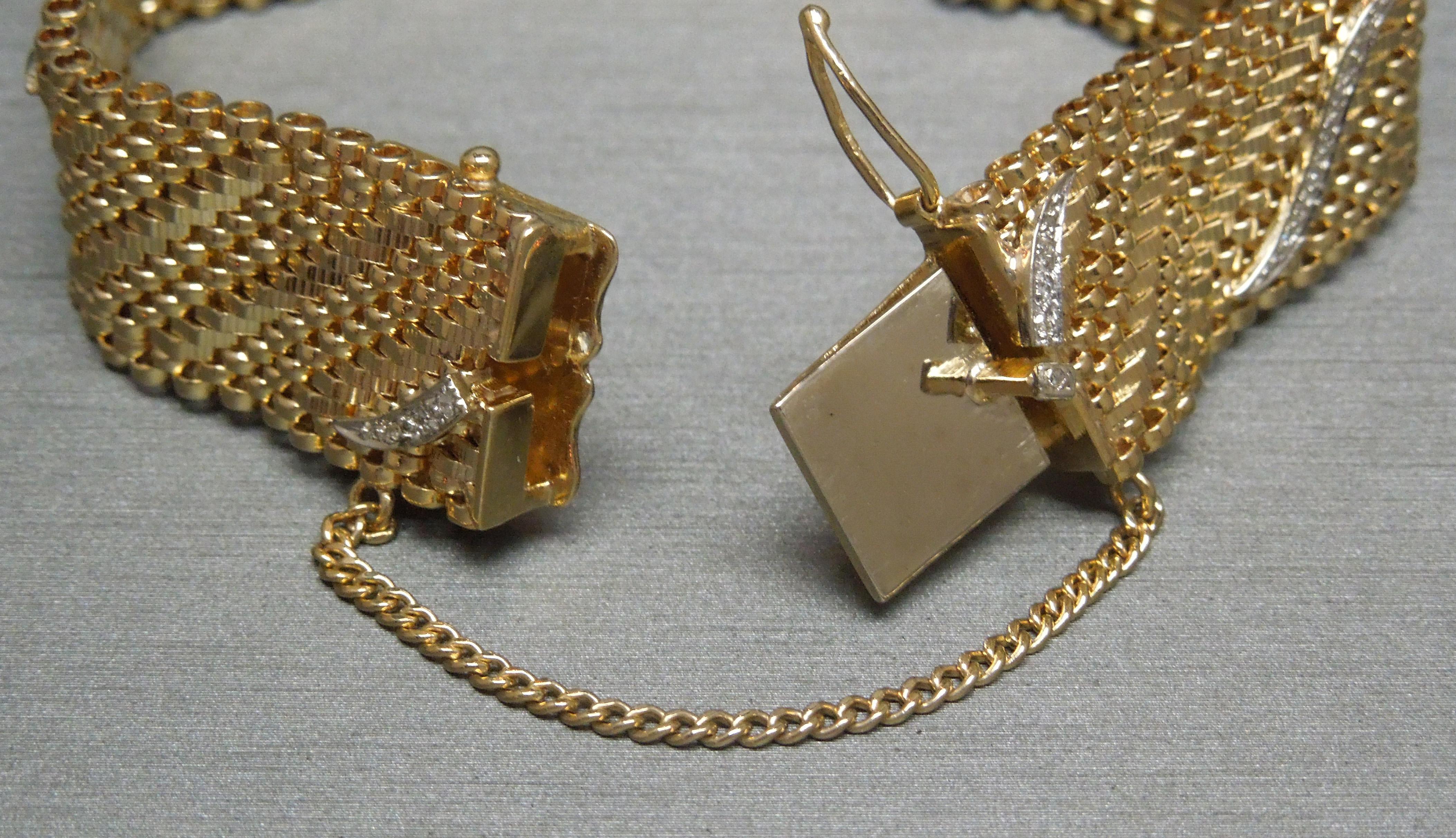 Midcentury Diamond 14 Karat Gold Mesh Bracelet In Good Condition For Sale In METAIRIE, LA