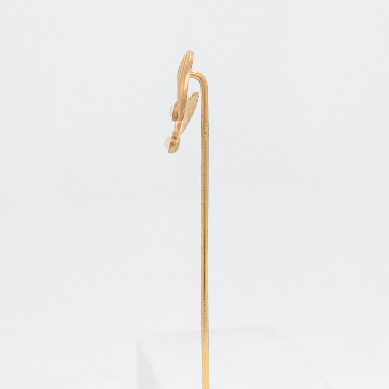 Mid-Century 14k Gold & Seed Pearl Mistletoe Stickpin In Good Condition For Sale In Philadelphia, PA