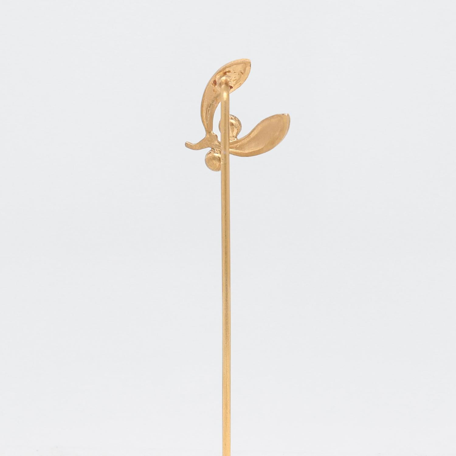 Women's or Men's Mid-Century 14k Gold & Seed Pearl Mistletoe Stickpin For Sale