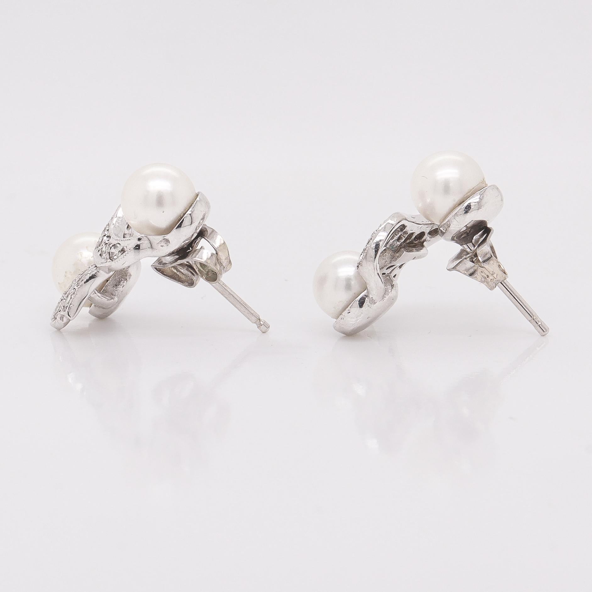 Mid-Century 14K White Gold, Cultured Pearl, and Diamond Stud Earrings For Sale 2