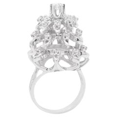 Anillo de cóctel estilo harén de oro blanco de 14 quilates y diamantes de mediados de siglo