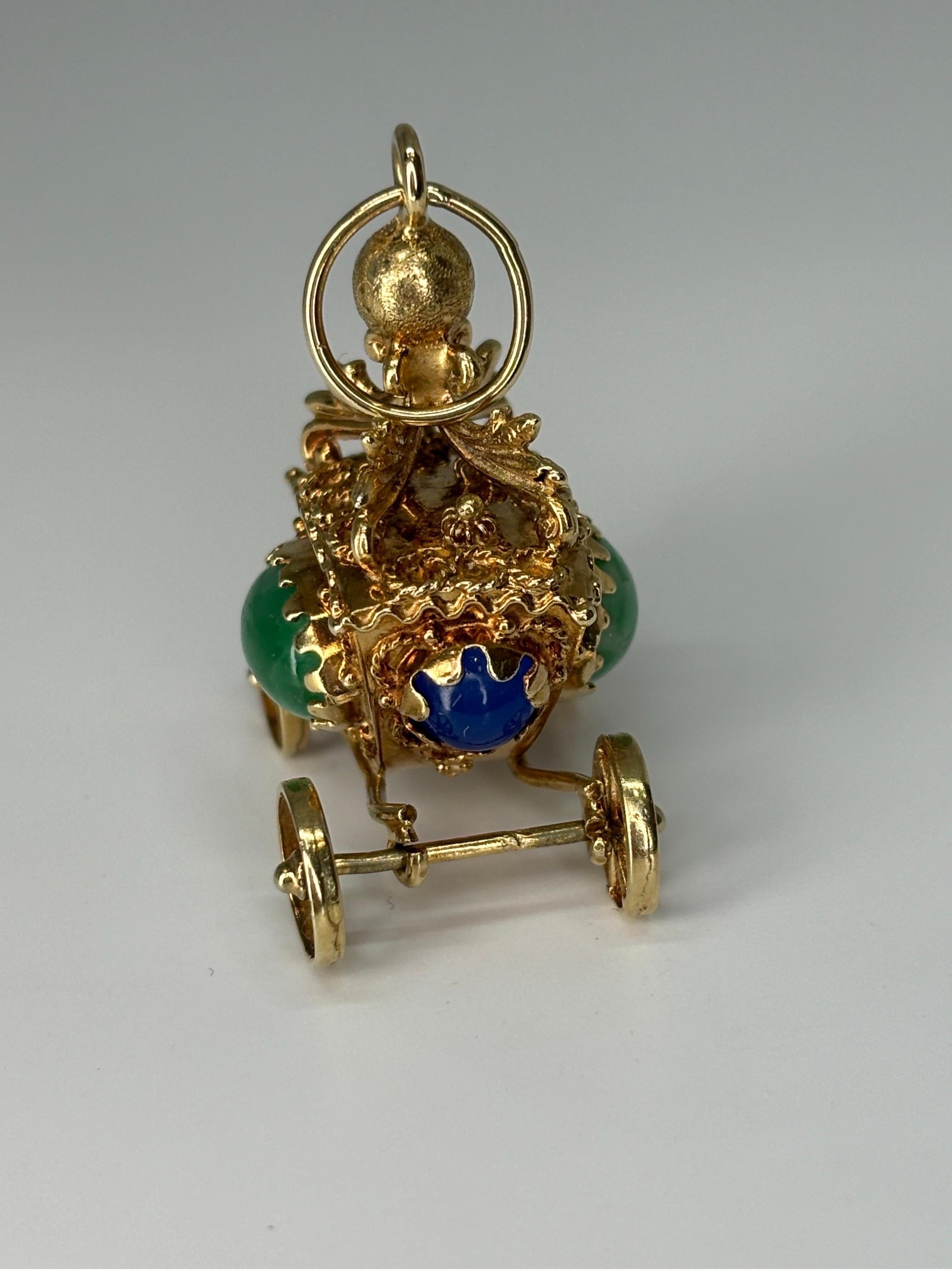 Mid Century 14k Yellow Gold & Gem Etruscan Revival Carriage Coach Charm Pendant  In Good Condition For Sale In Bernardsville, NJ