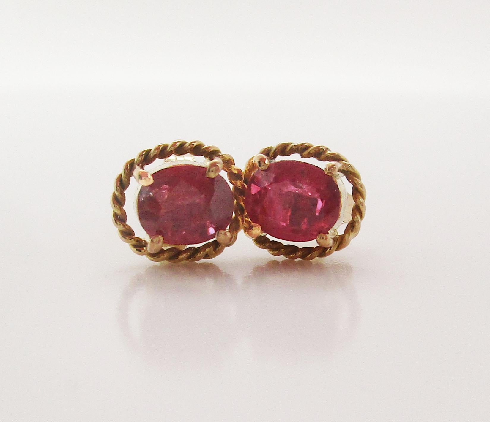 Modernist Midcentury 14 Karat Yellow Gold Ruby Stud Earrings