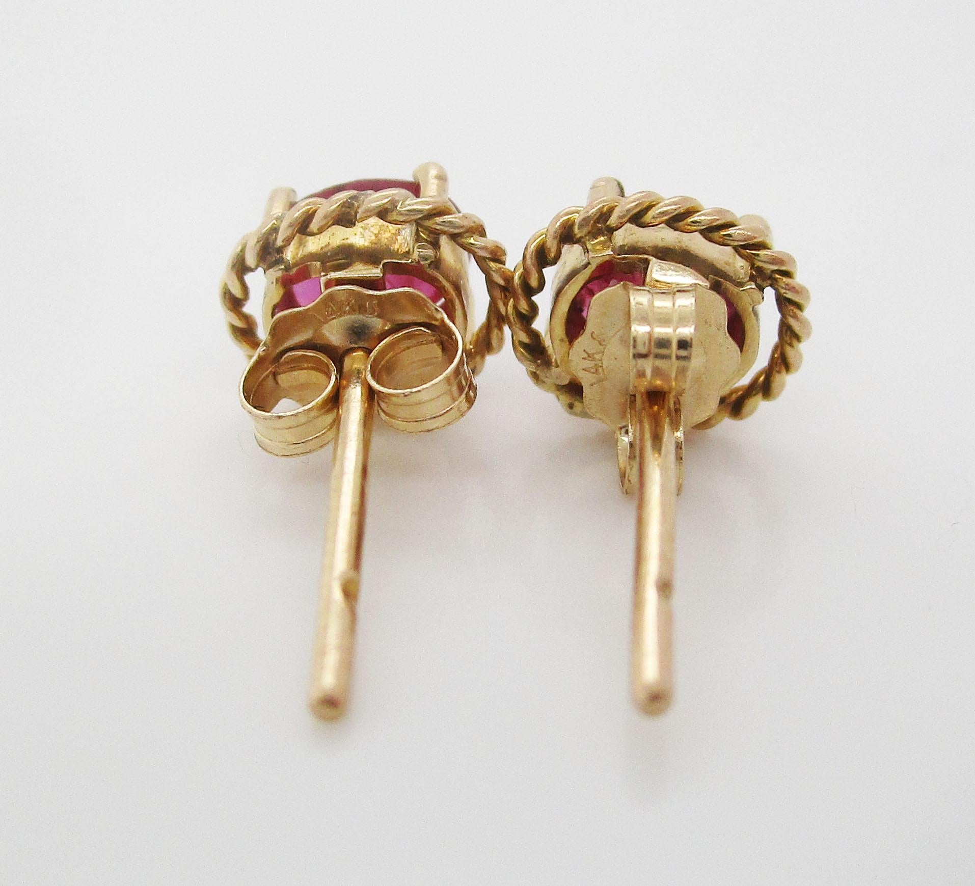 Midcentury 14 Karat Yellow Gold Ruby Stud Earrings In Excellent Condition In Lexington, KY