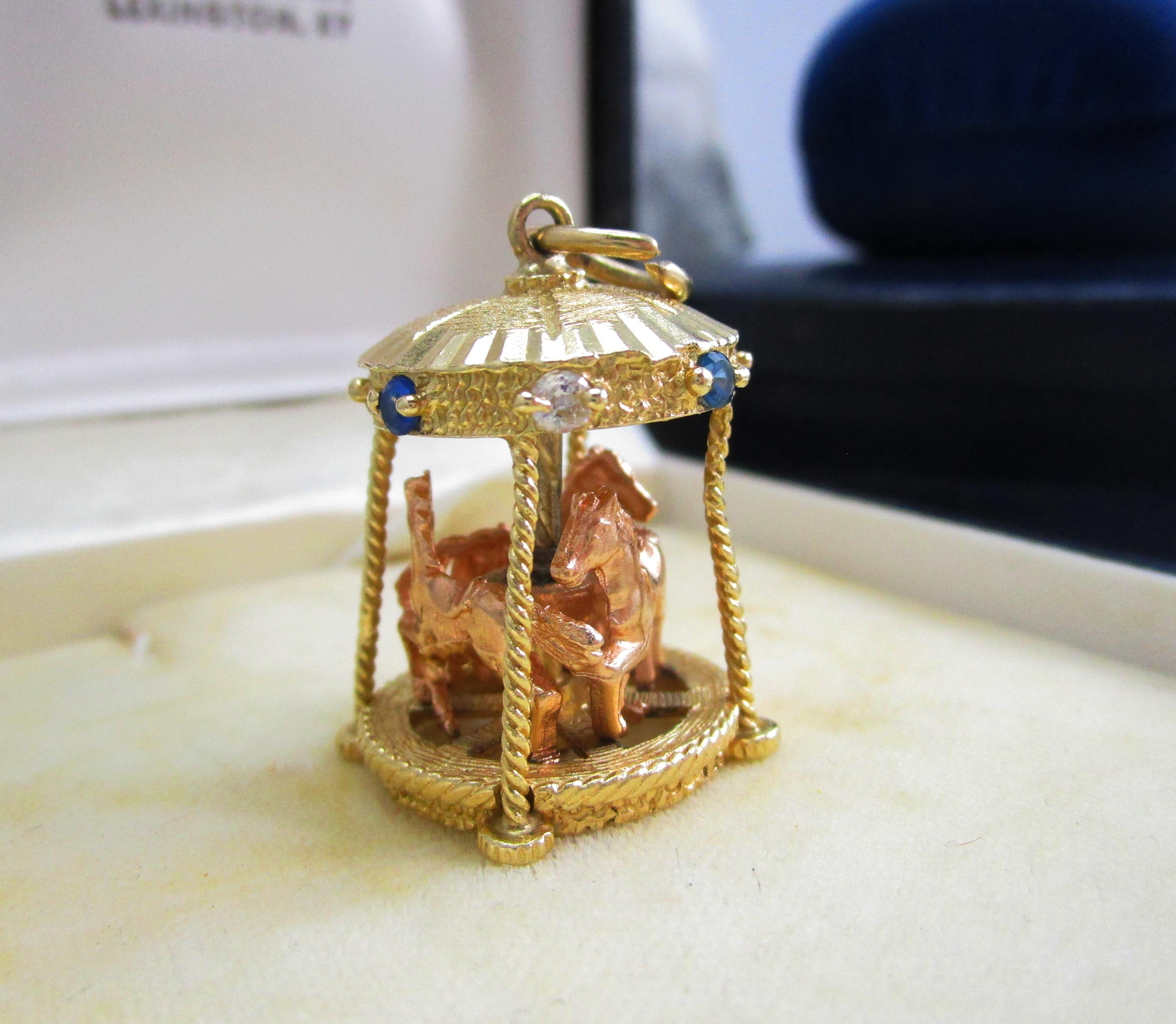 Midcentury 14 Karat Yellow Gold Sapphire Diamond Movable Carousel Pendant In Good Condition In Lexington, KY
