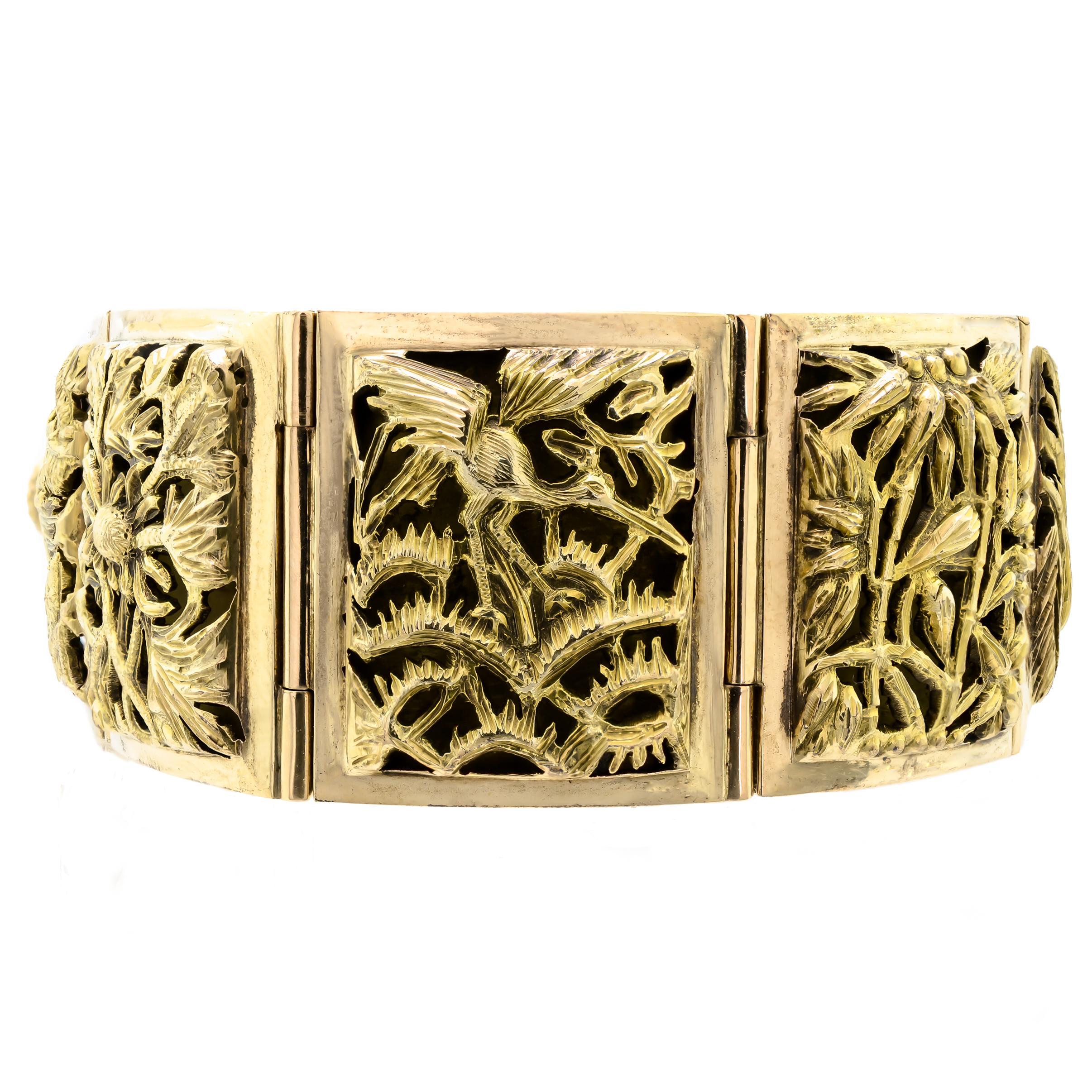 Mid-Century 14kt Yellow Gold Chinoiserie Bracelet For Sale 2